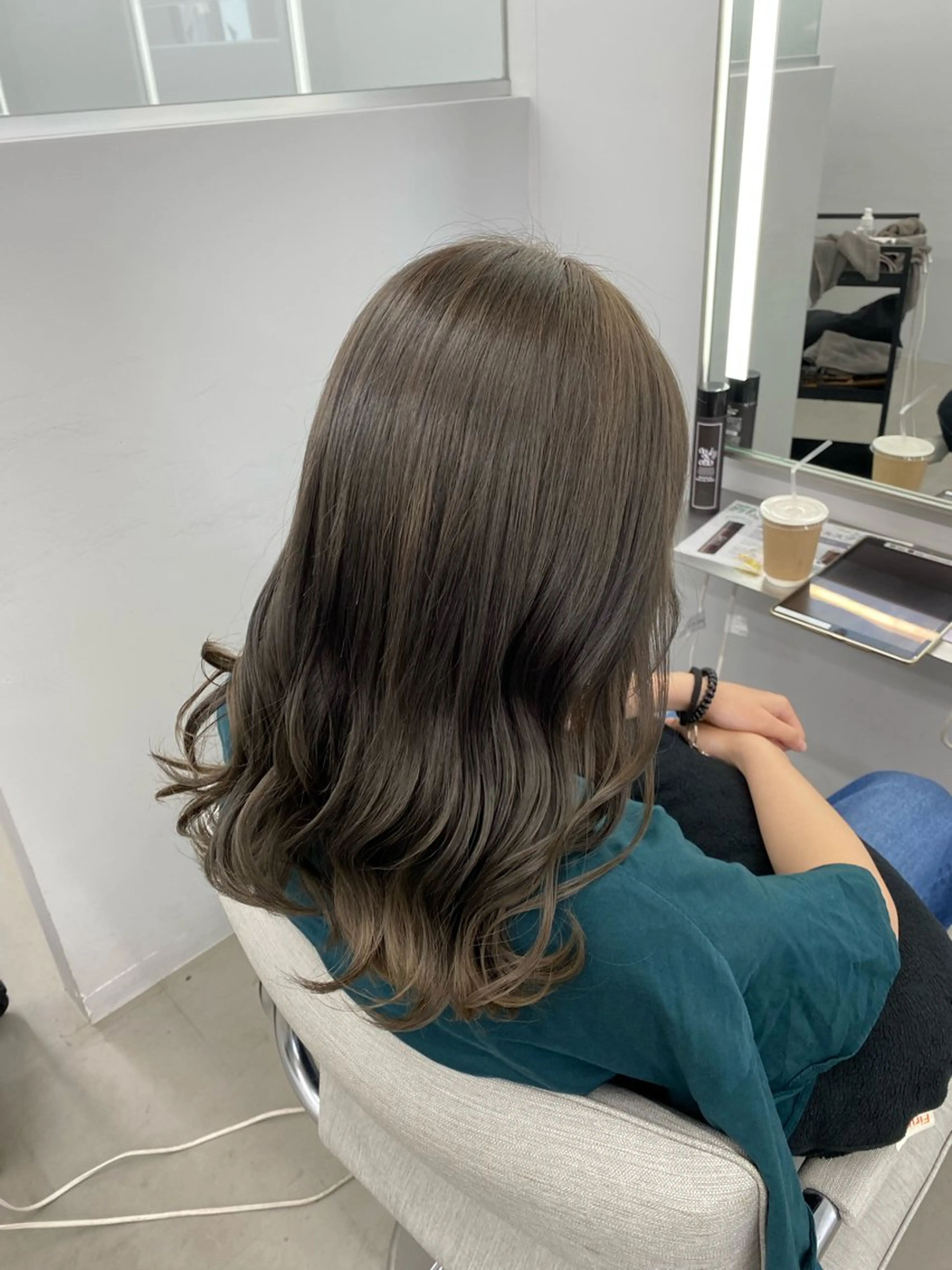 セミロング ヘアカラー ROCCO3rd / りんなのヘアスタイル