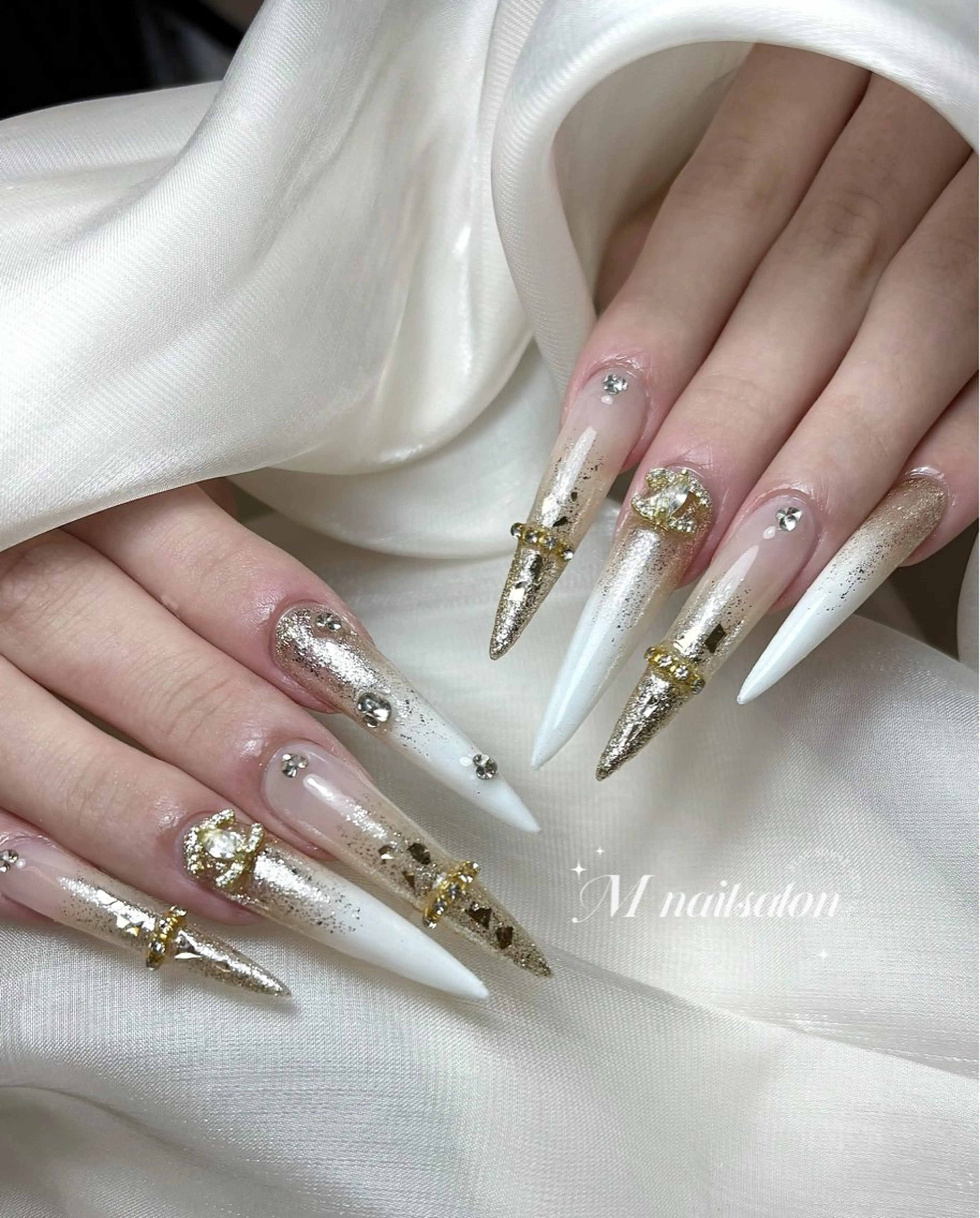 ネイル M🌷nail 長さだし専門店のネイルデザイン