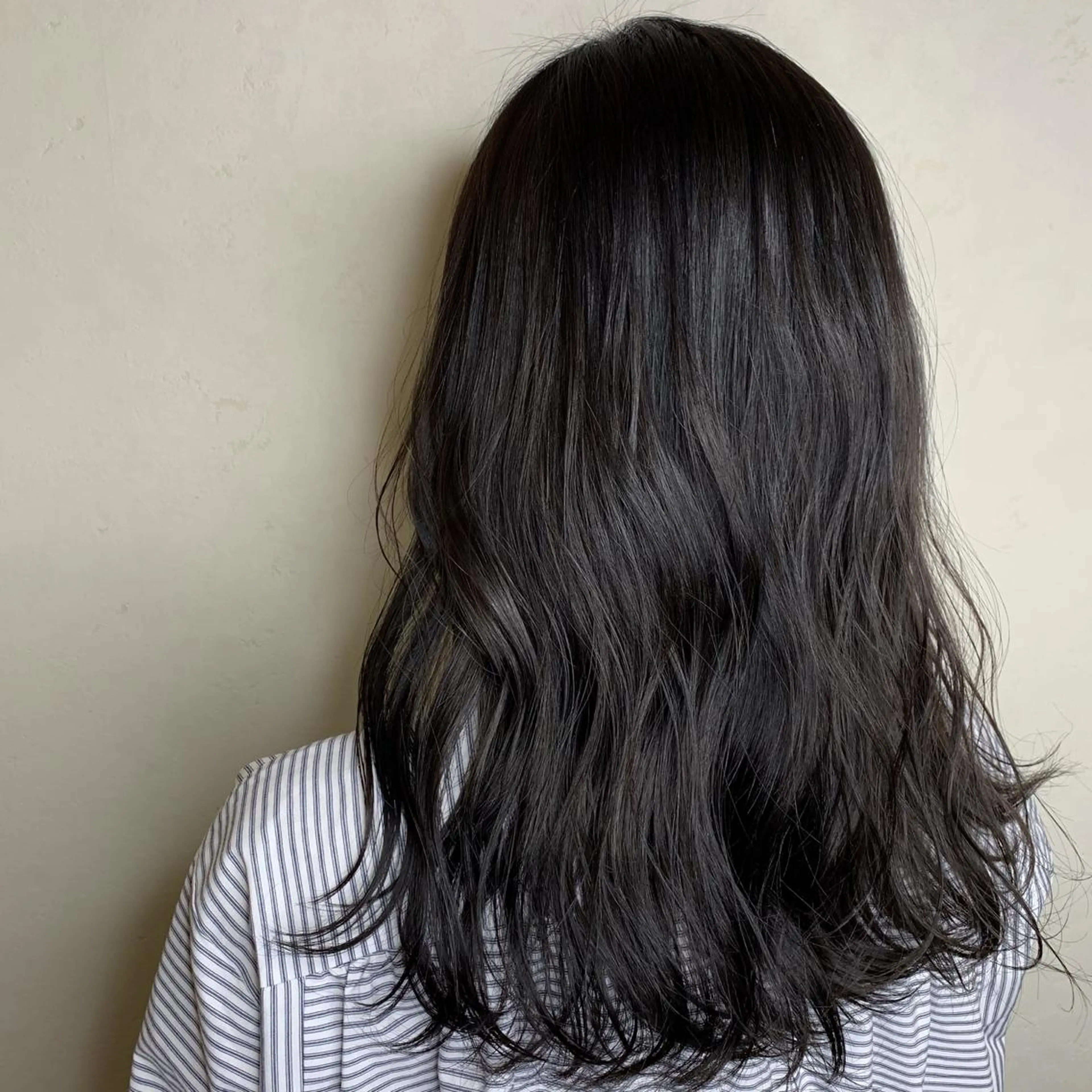 ロング カラー ブリーチ ケアブリーチ ダブルカラー ハイライトカラー イルミナカラー カット トリートメント オリーブカラー 特化　　kaiのヘアスタイル