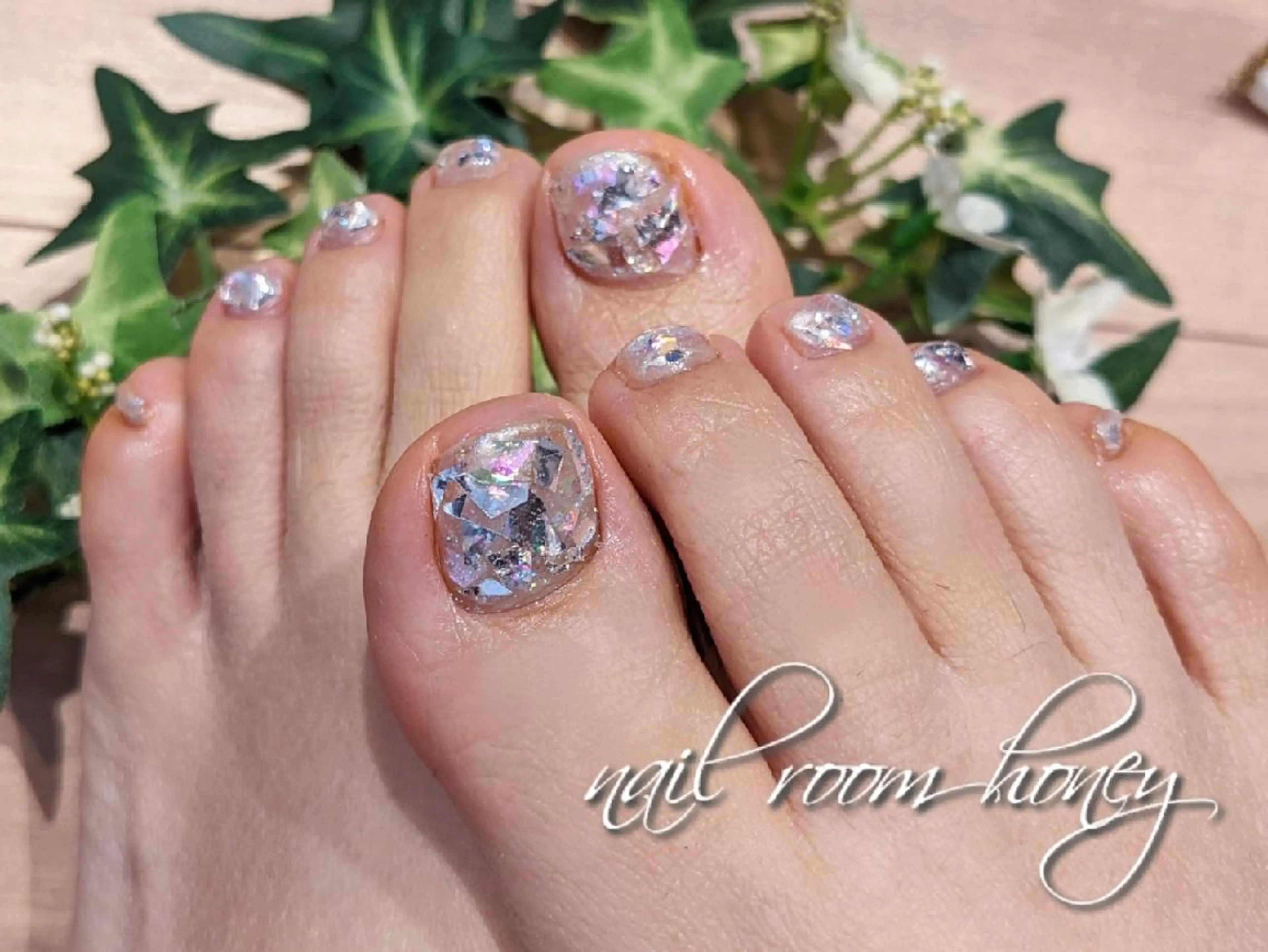 ネイル フットネイル キラキラネイル nail room  honeyのネイルデザイン