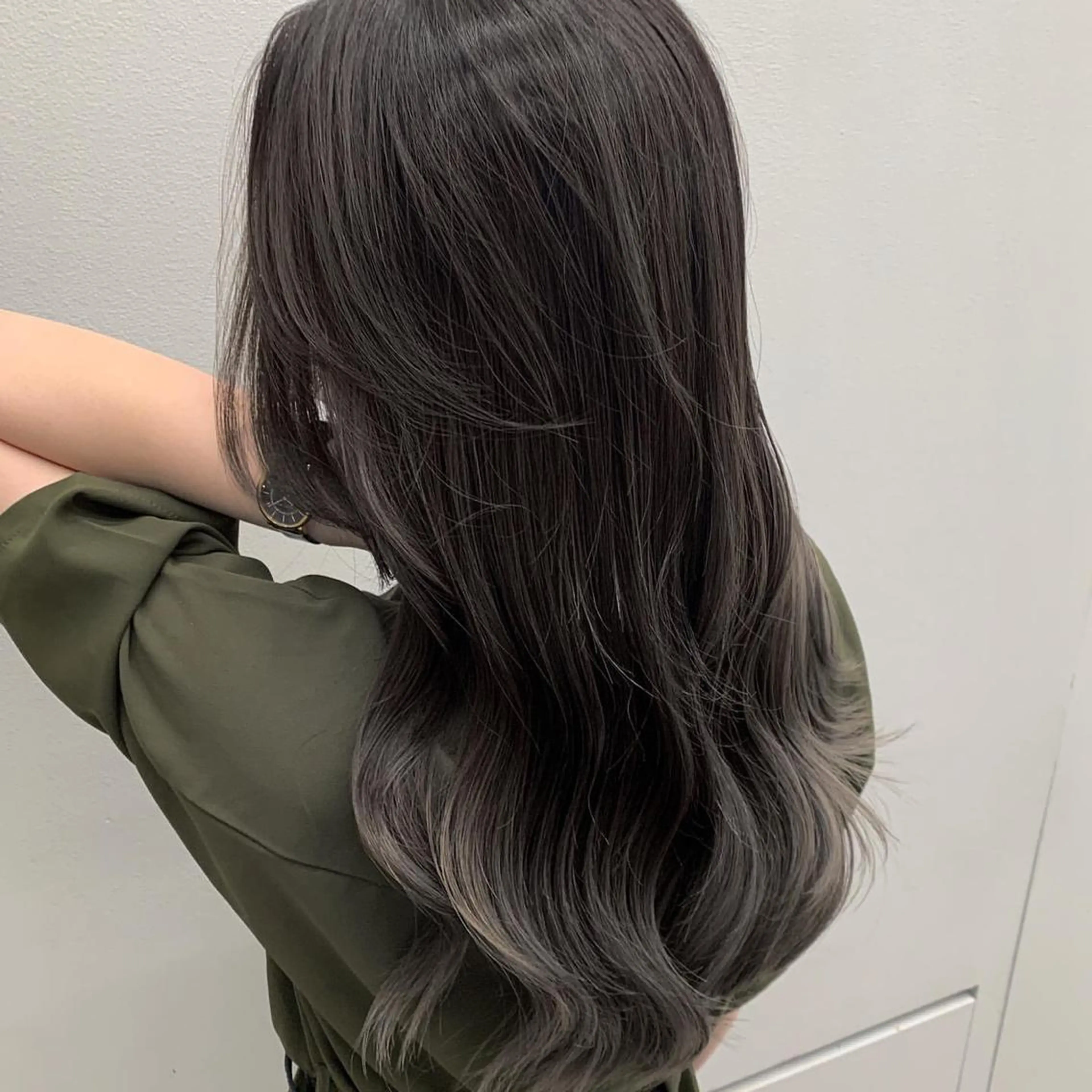 ロング カラー mihoko/ ニュアンスパーマのヘアスタイル