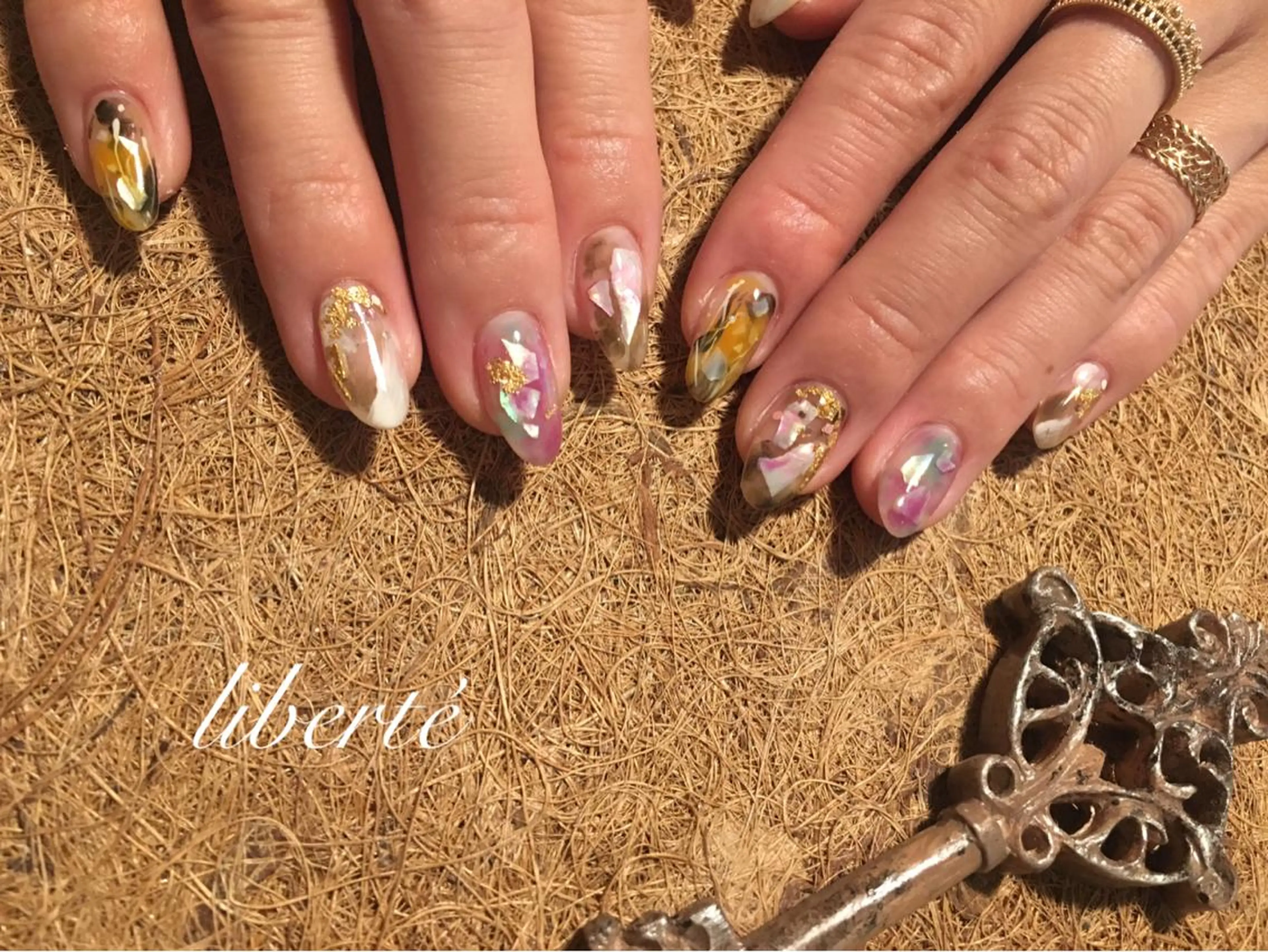 ネイル ハンドネイル liberté (リベルテ)のネイルデザイン
