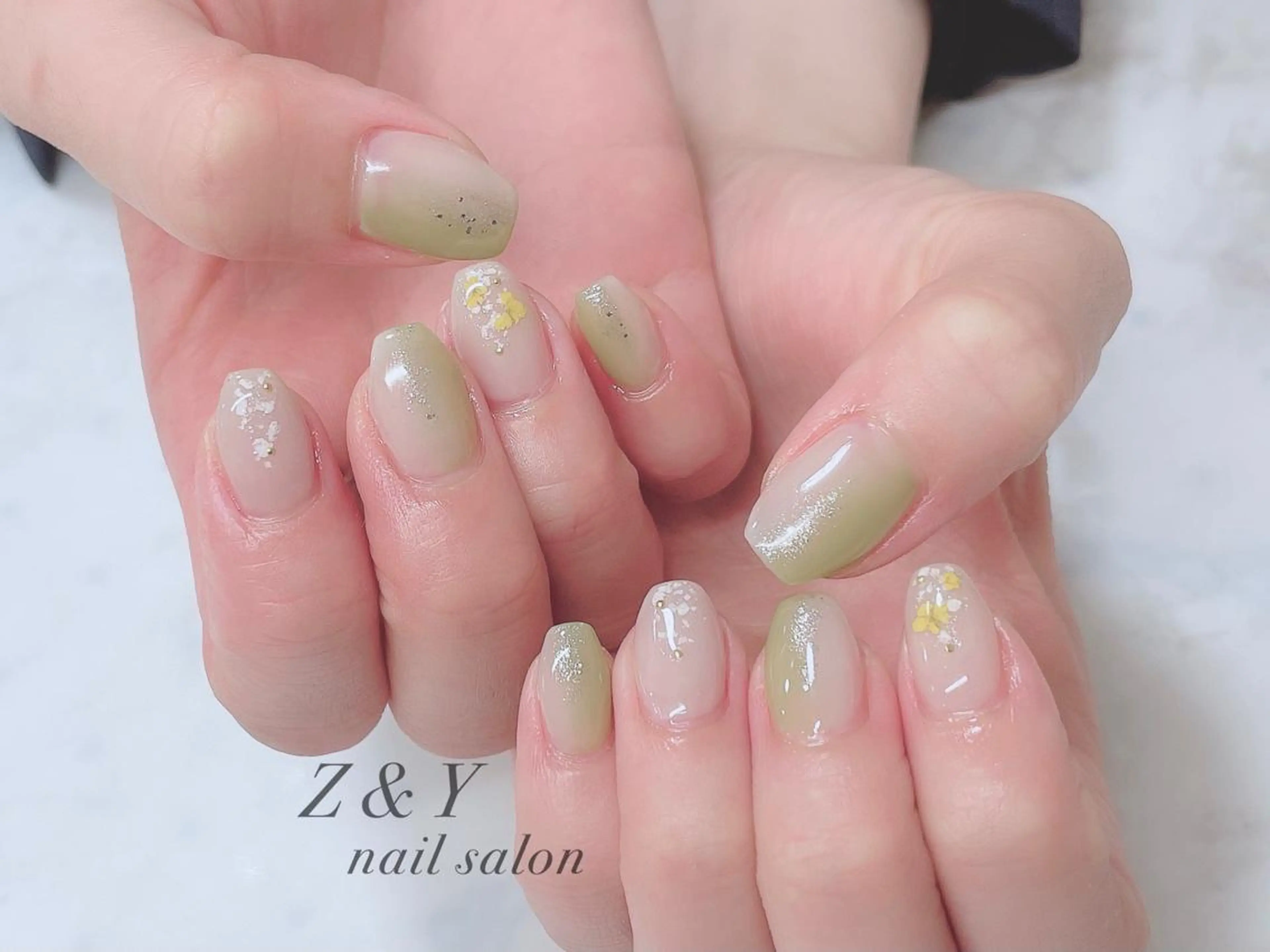 ネイル ﾌｨﾙｲﾝ専門ﾈｲﾙｻﾛﾝ彩 博多駅前店所属・ネイルサロン 彩 irodoriのネイルデザイン