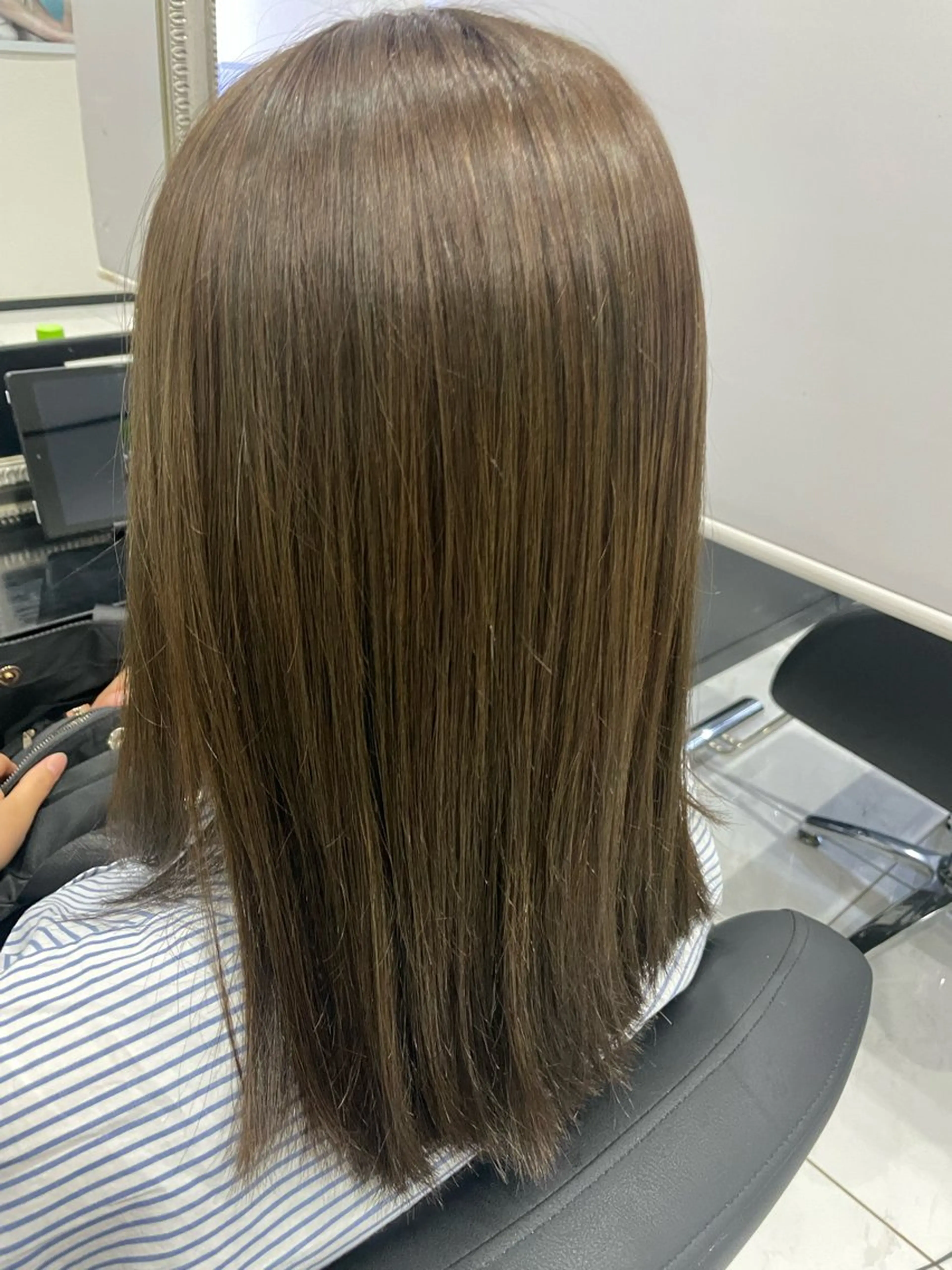 ミディアム カラー エクステ ひょう/germeのヘアスタイル