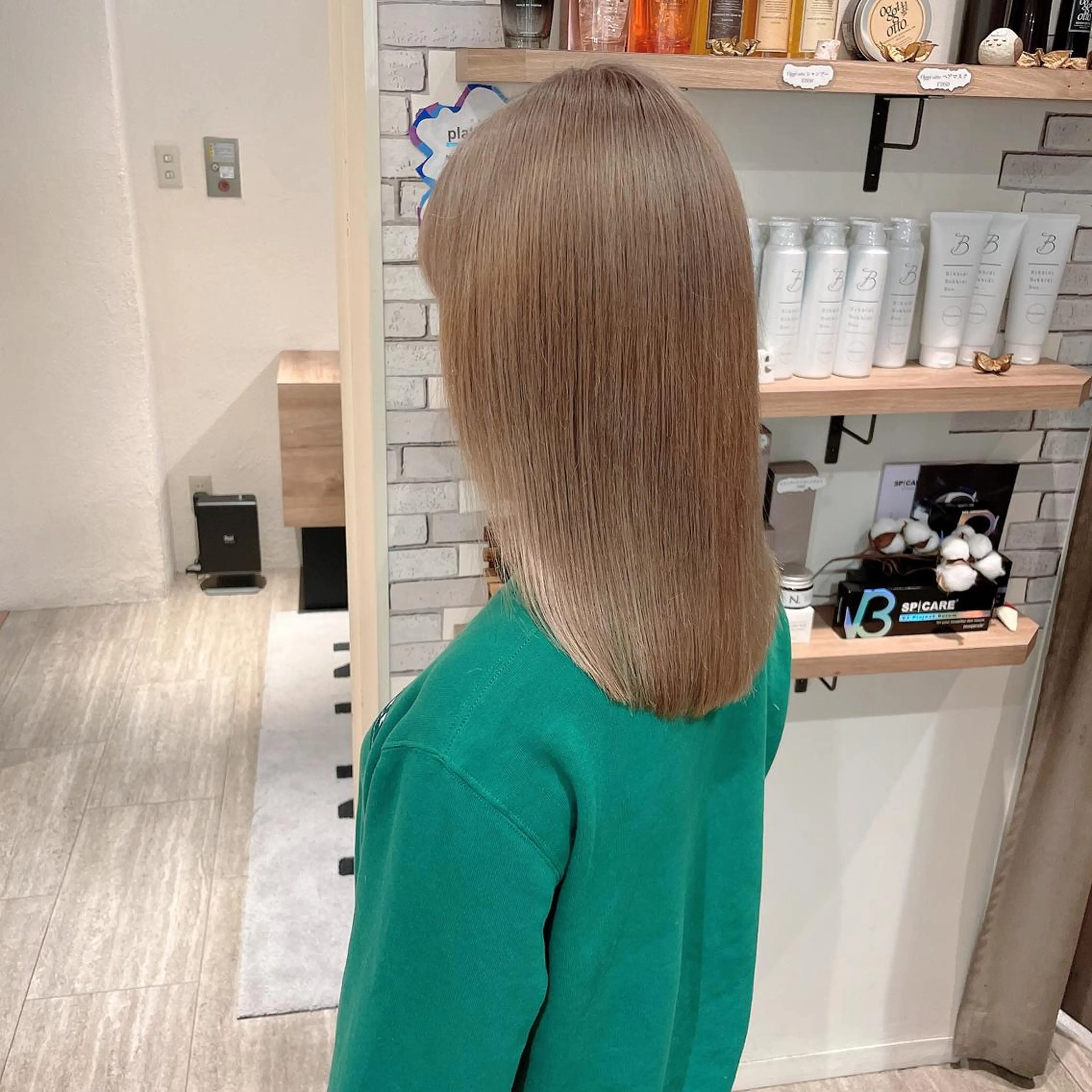 ミディアム カラー ヘアカラー 大人可愛い/レイヤー /ブリーチ/溝口誠二のヘアスタイル