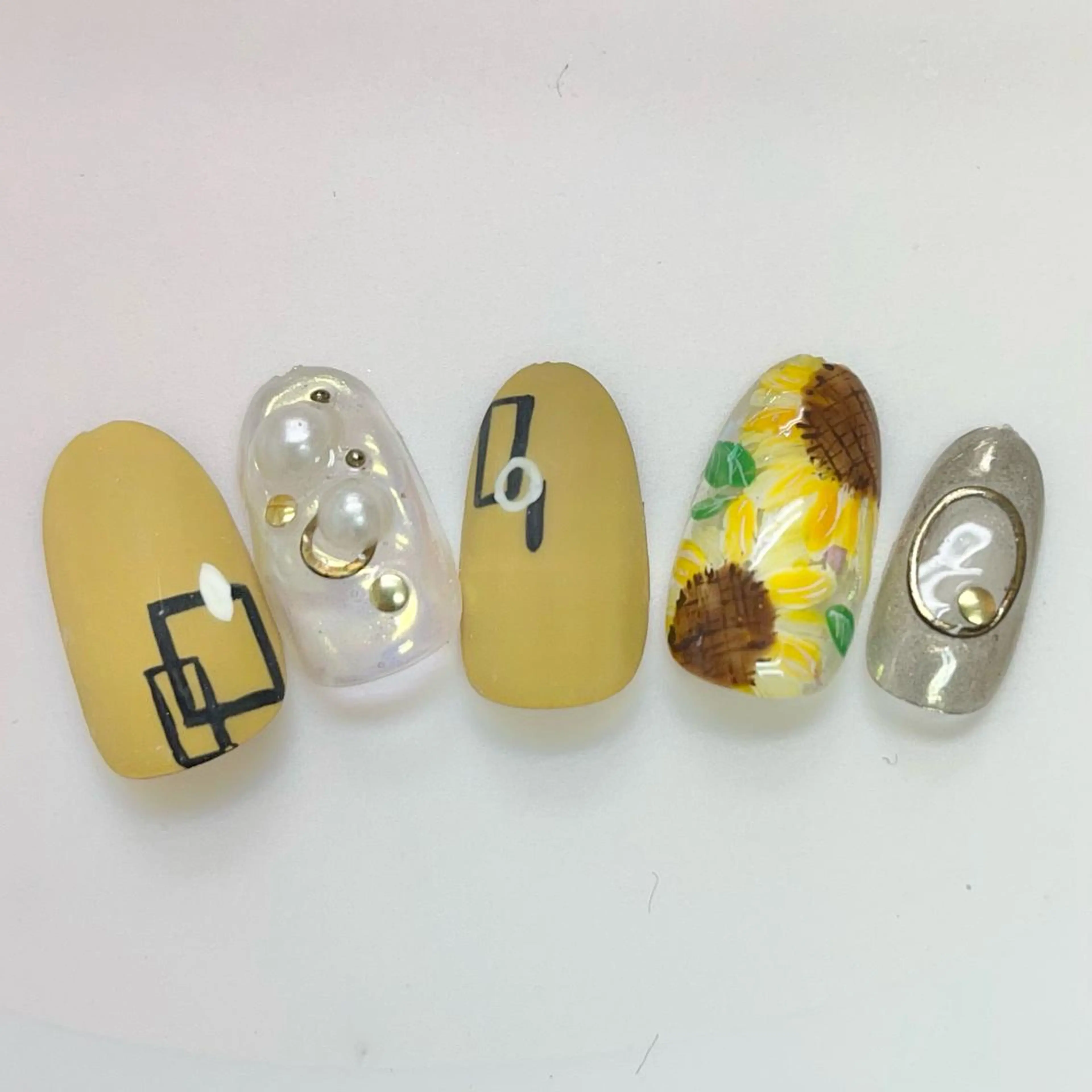 ネイル Kosaku Naomiのネイルデザイン