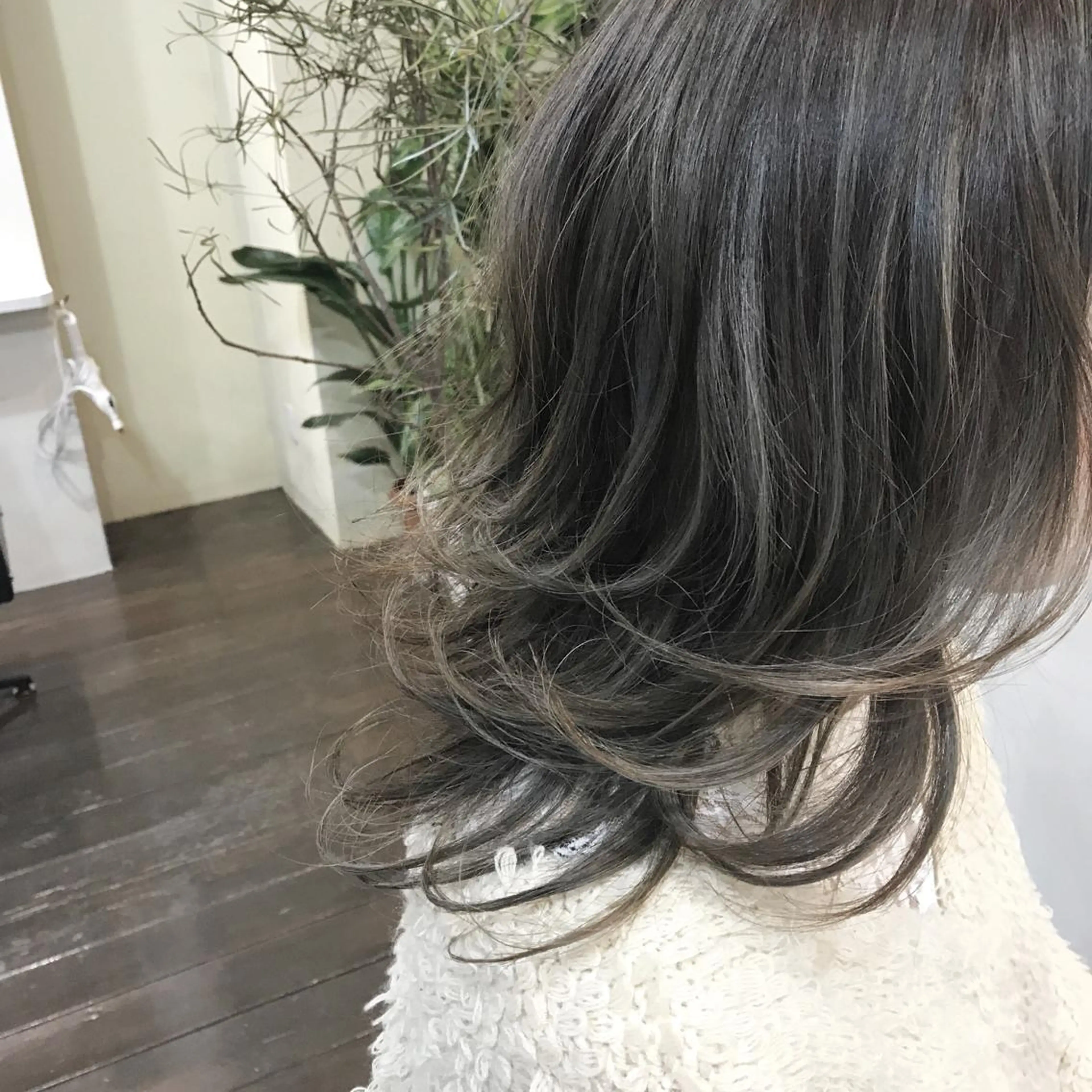 セミロング カラー パーマ ヘアアレンジ メンズ キッズ メンズハイライト グレージュ ハイライトカラー ハイライト カット ヘアカラー トリートメント Le Reve (ルレーブ所属・kobayashi $hogoのヘアスタイル