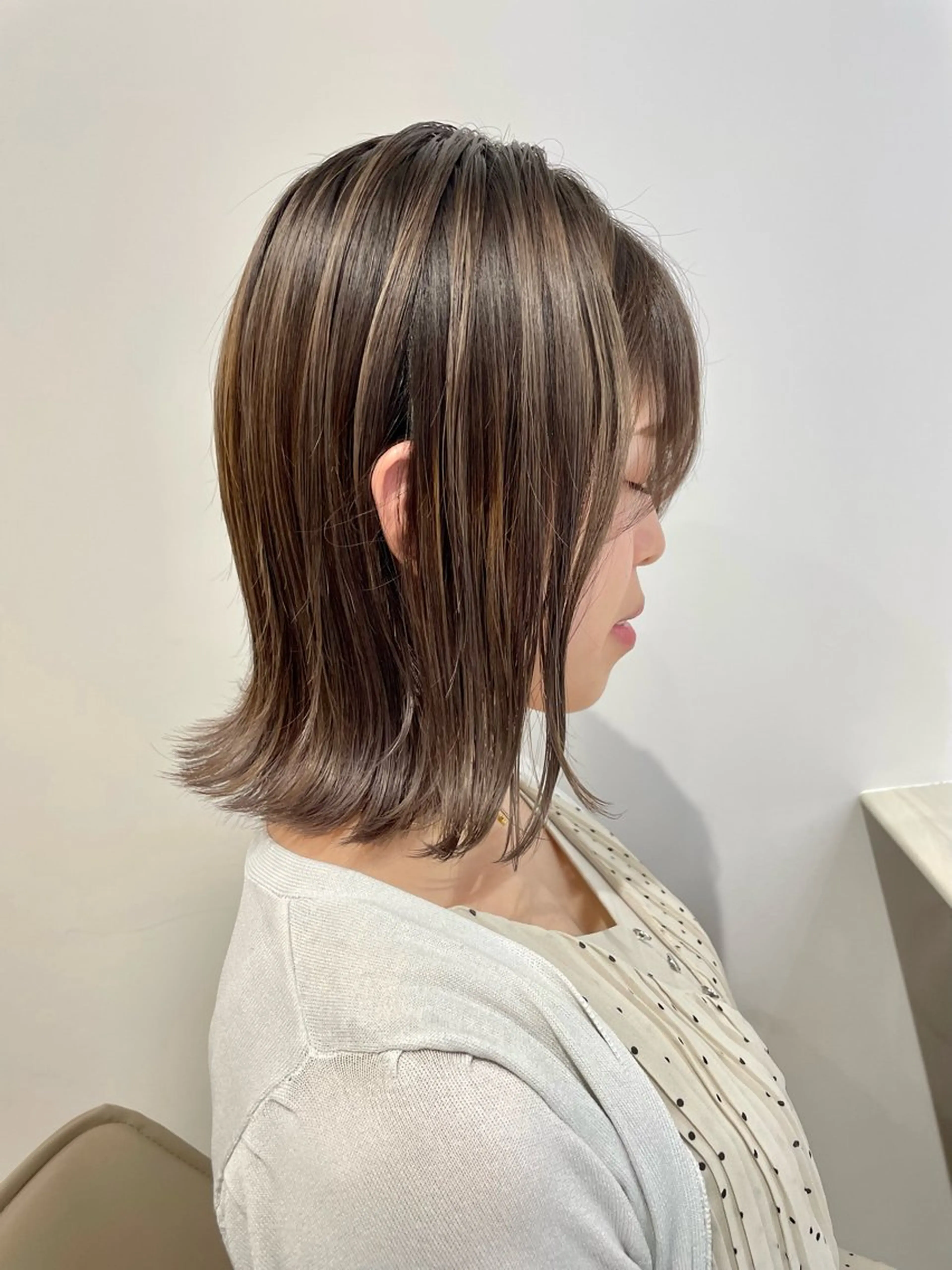 ミディアム JIAKI 似合わせカットのヘアスタイル