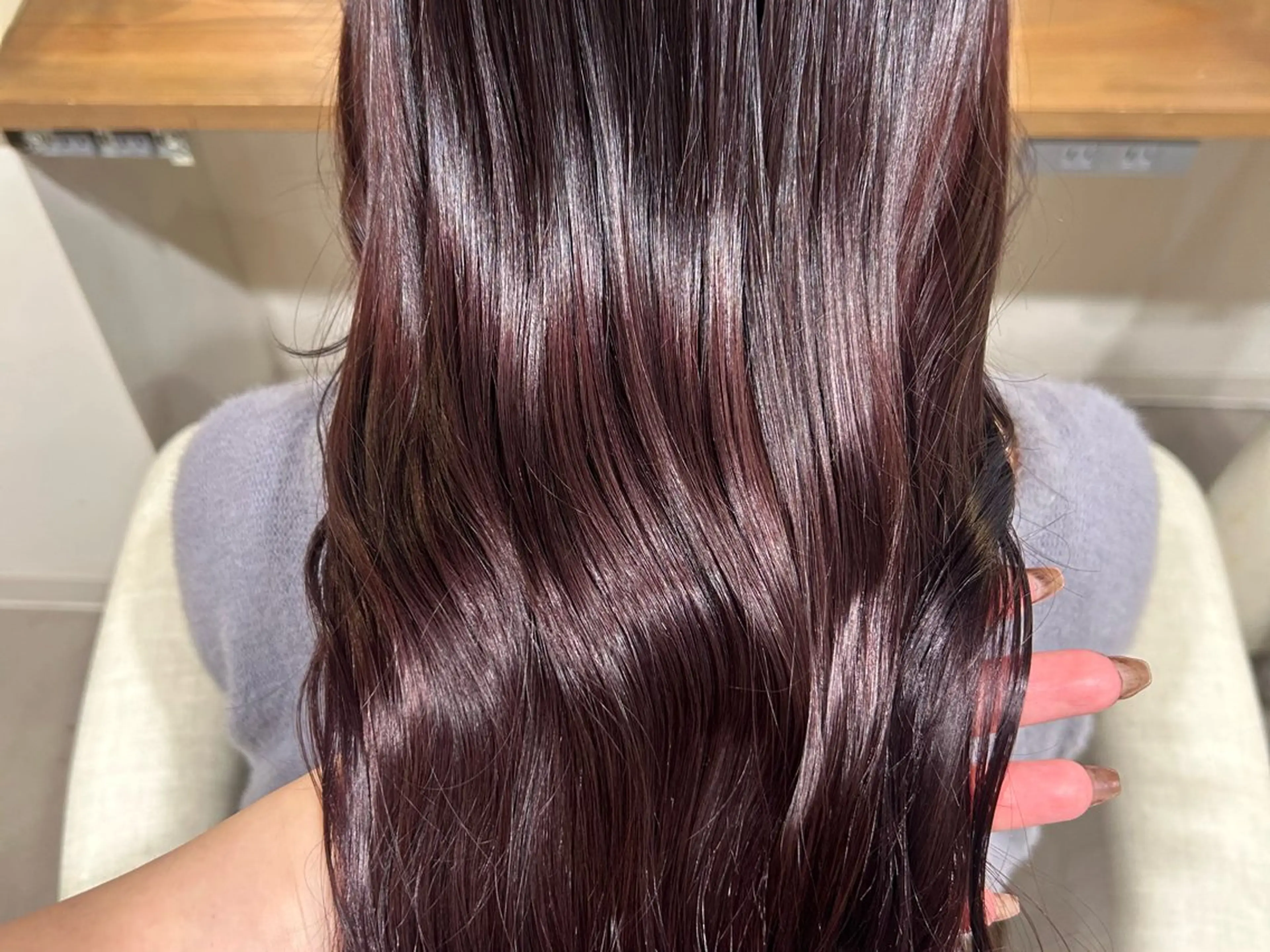 【顔出し撮影可能な方/17-23歳の方/ピンクorラベンダーカラー限定🎀】艶々イルミナカラーの写真