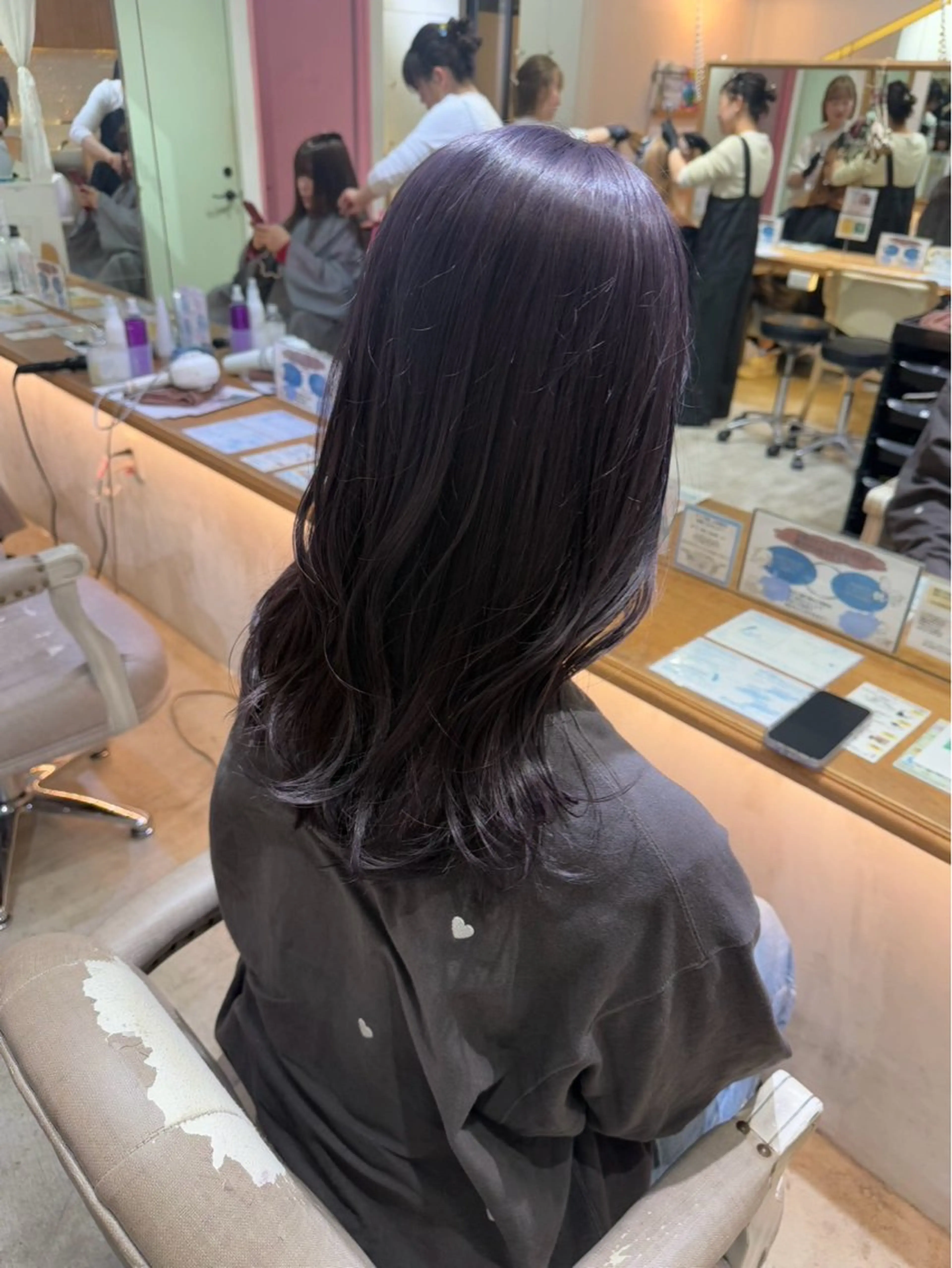 ミディアム カラー riho🎀 / 梅田美容室のヘアスタイル