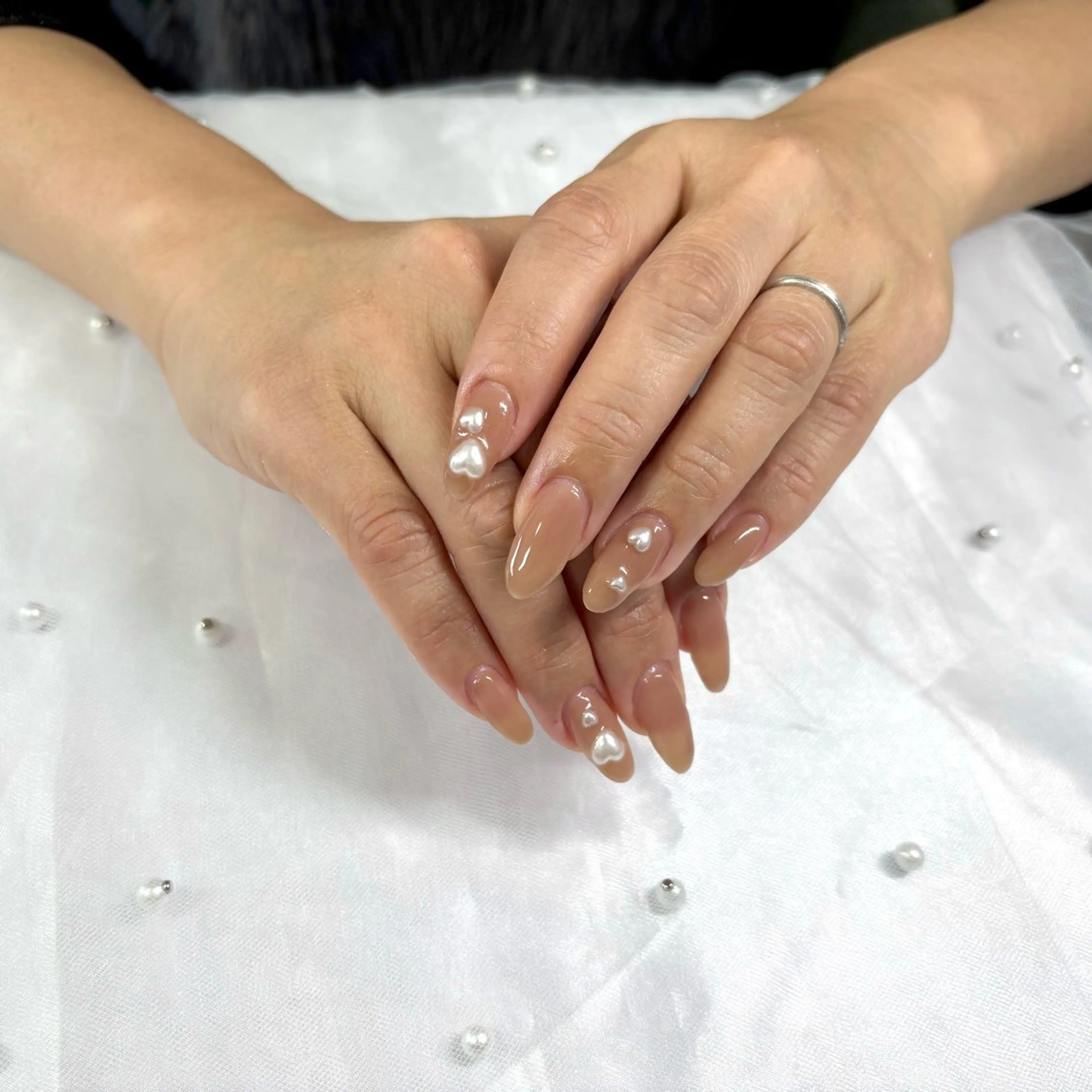 ネイル ガーリー ワンホンネイル 山田 麻樹のネイルデザイン