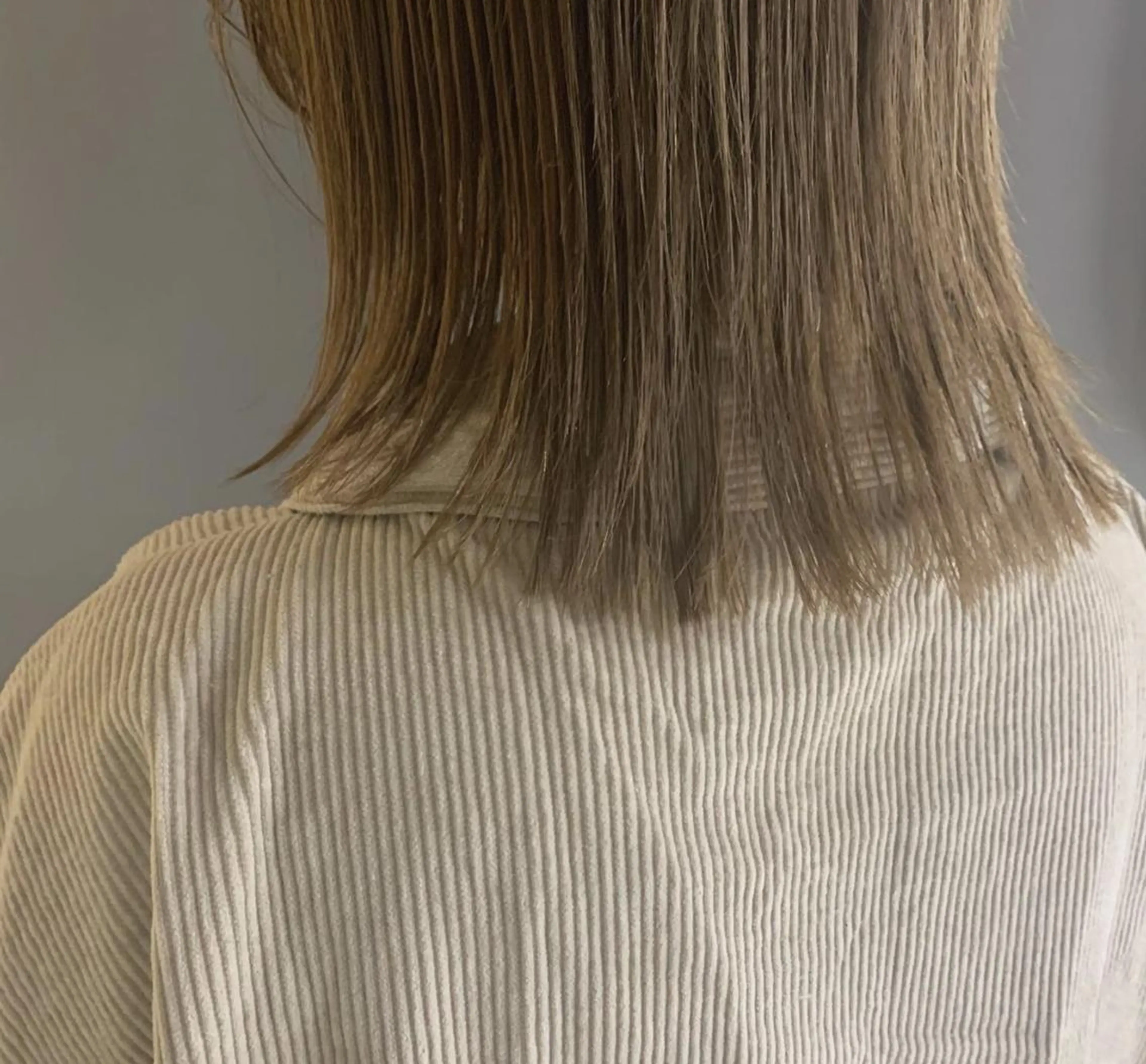 ミディアム パーマ カラー ショートボブ ミディアムパーマ アディクシーカラー ブリーチ ケアブリーチ ヘアカラー トリートメント CEINE OURのヘアスタイル