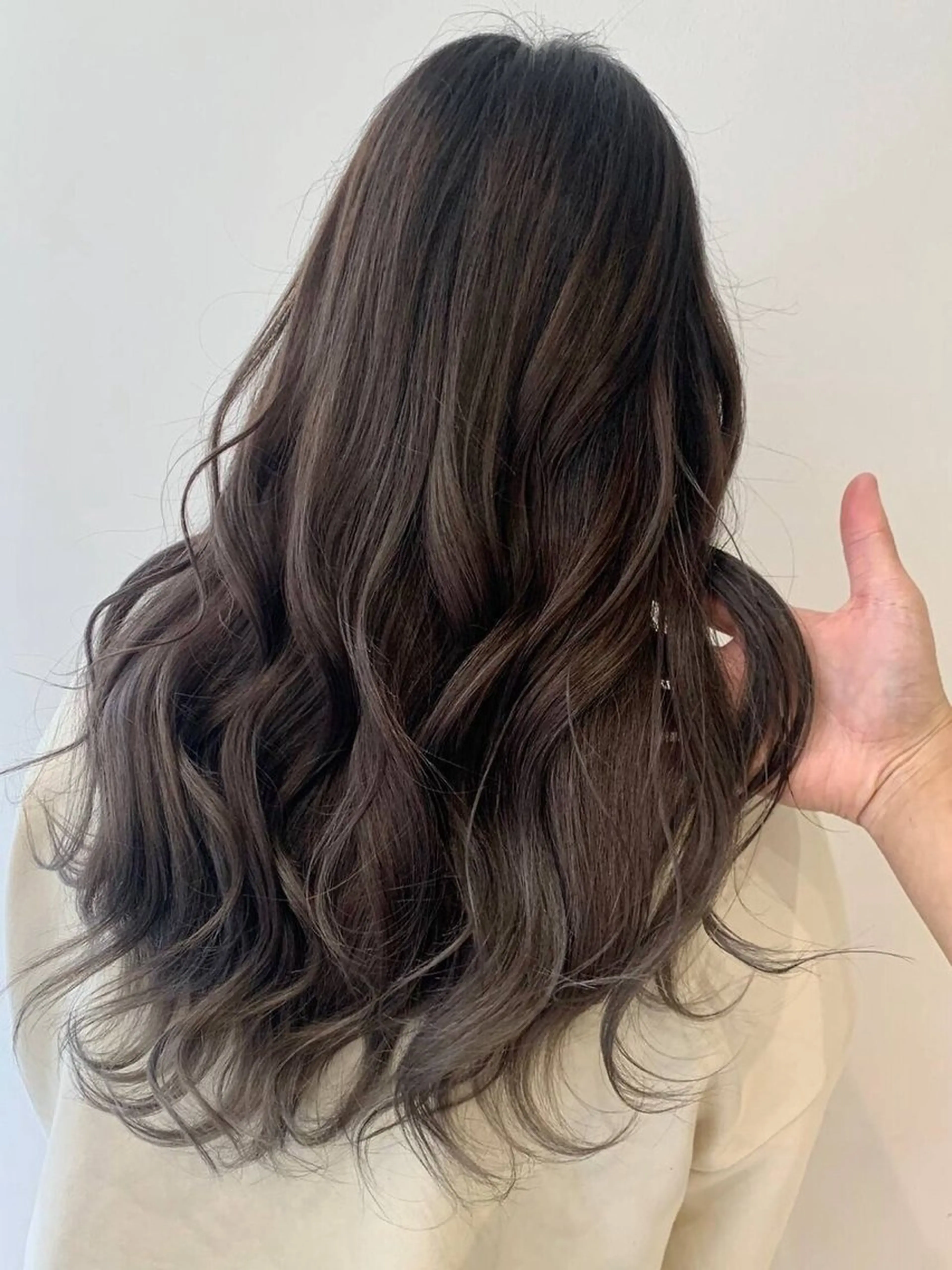 ロング カット ヘアカラー トリートメント Cielo by Siestaのヘアスタイル