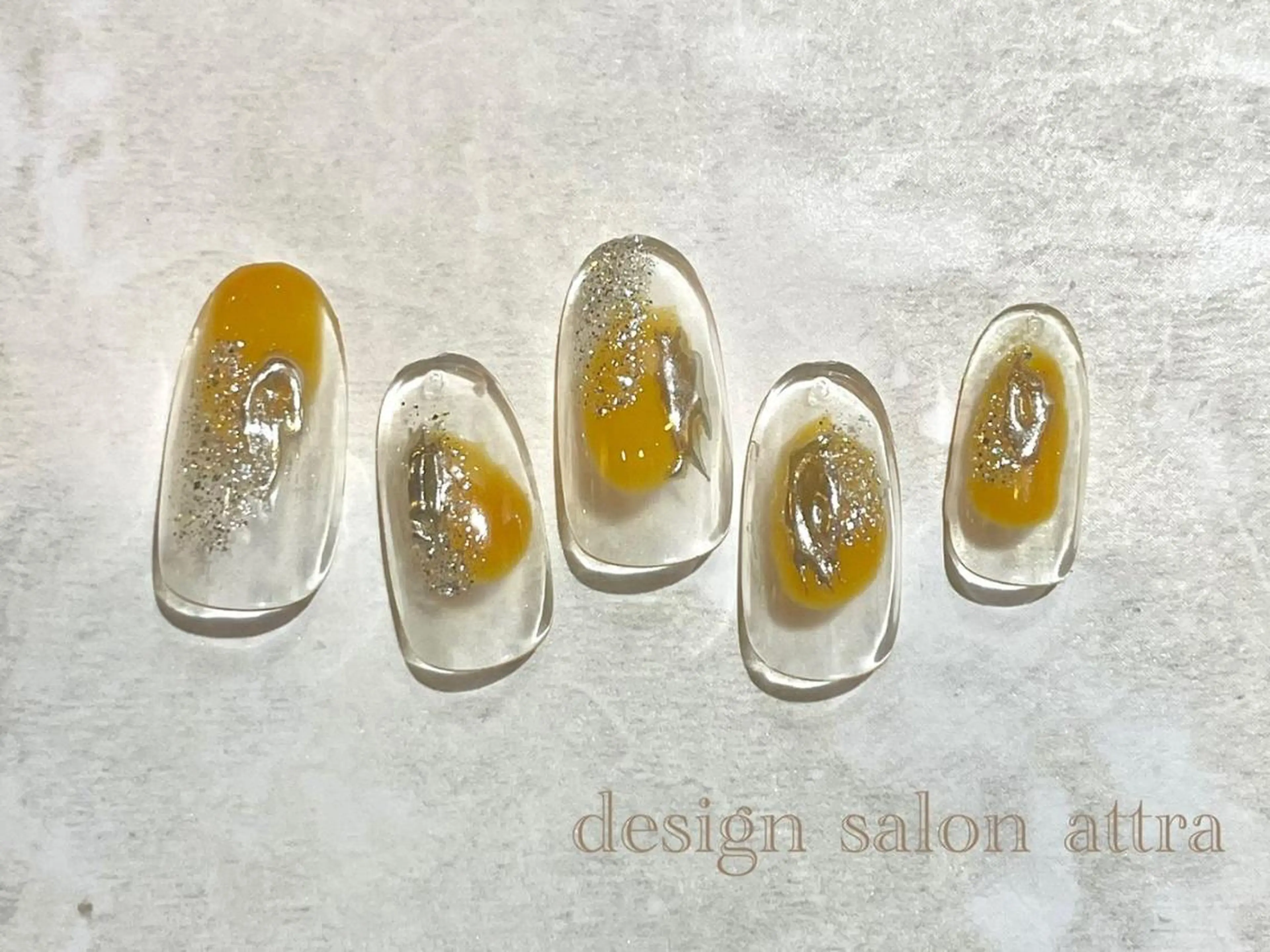 ネイル 根津 綾子のネイルデザイン