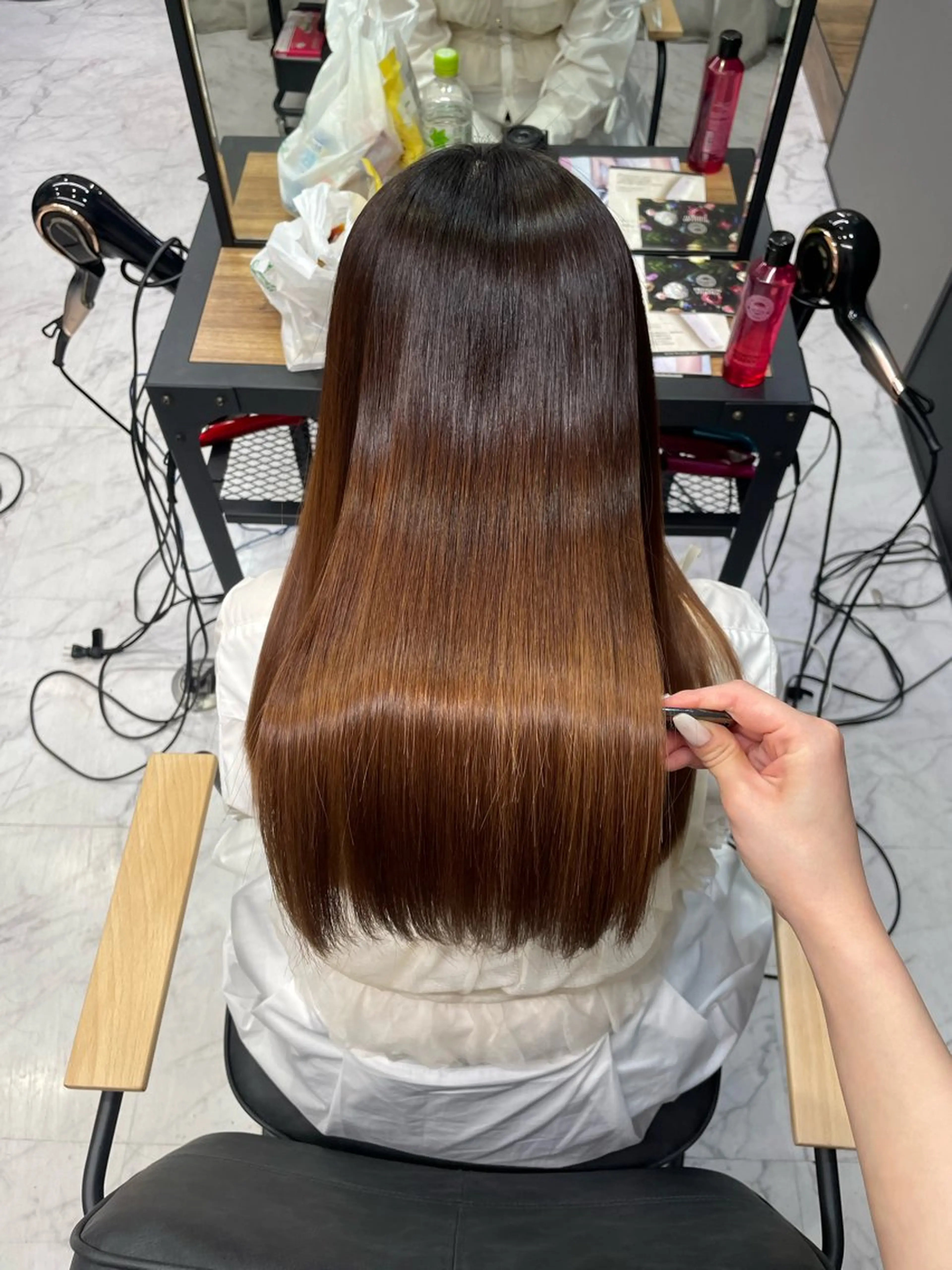 ロング RAF Sakuraのヘアスタイル