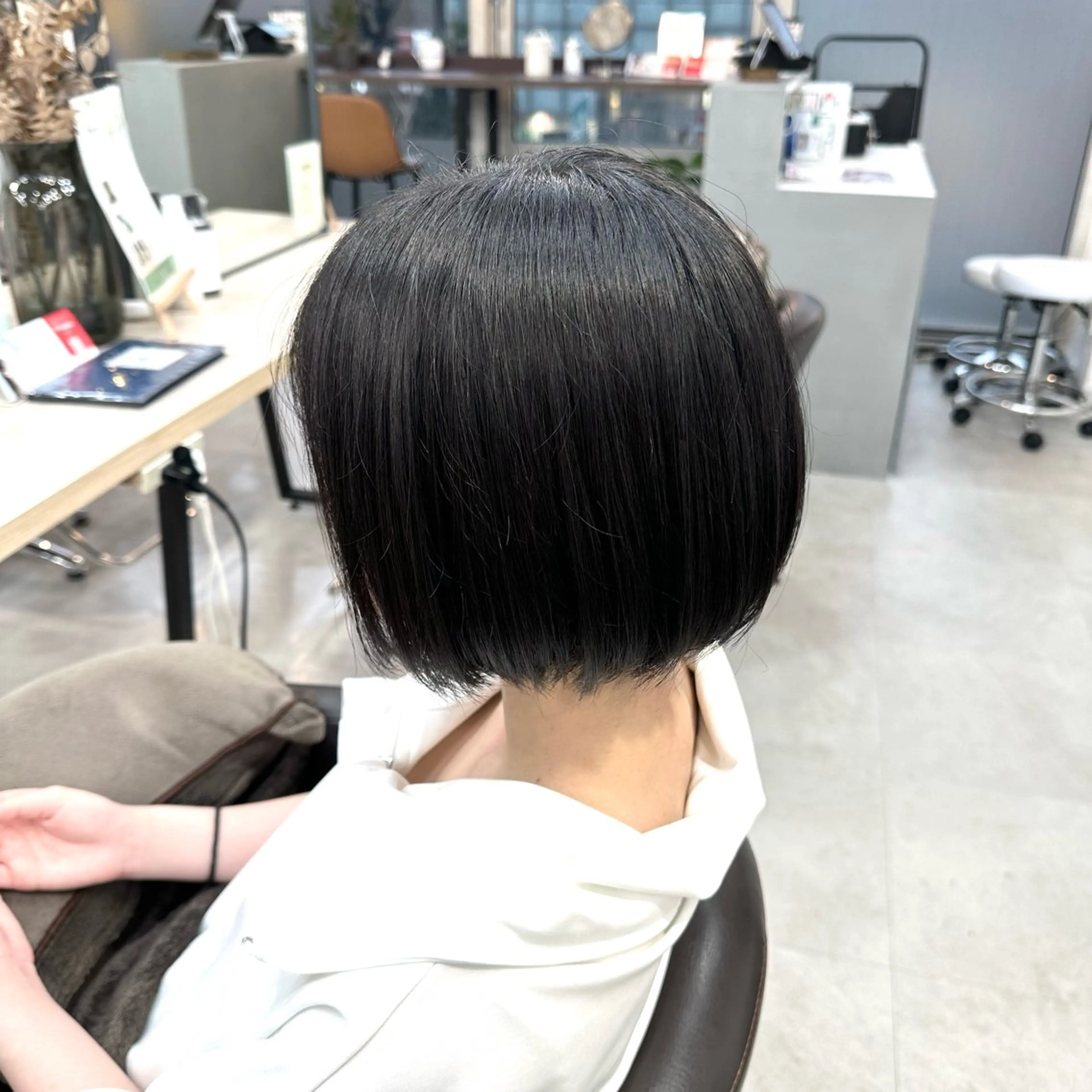 ショート カット ピンク・ラベンダー 艶カラー🍁かえでのヘアスタイル