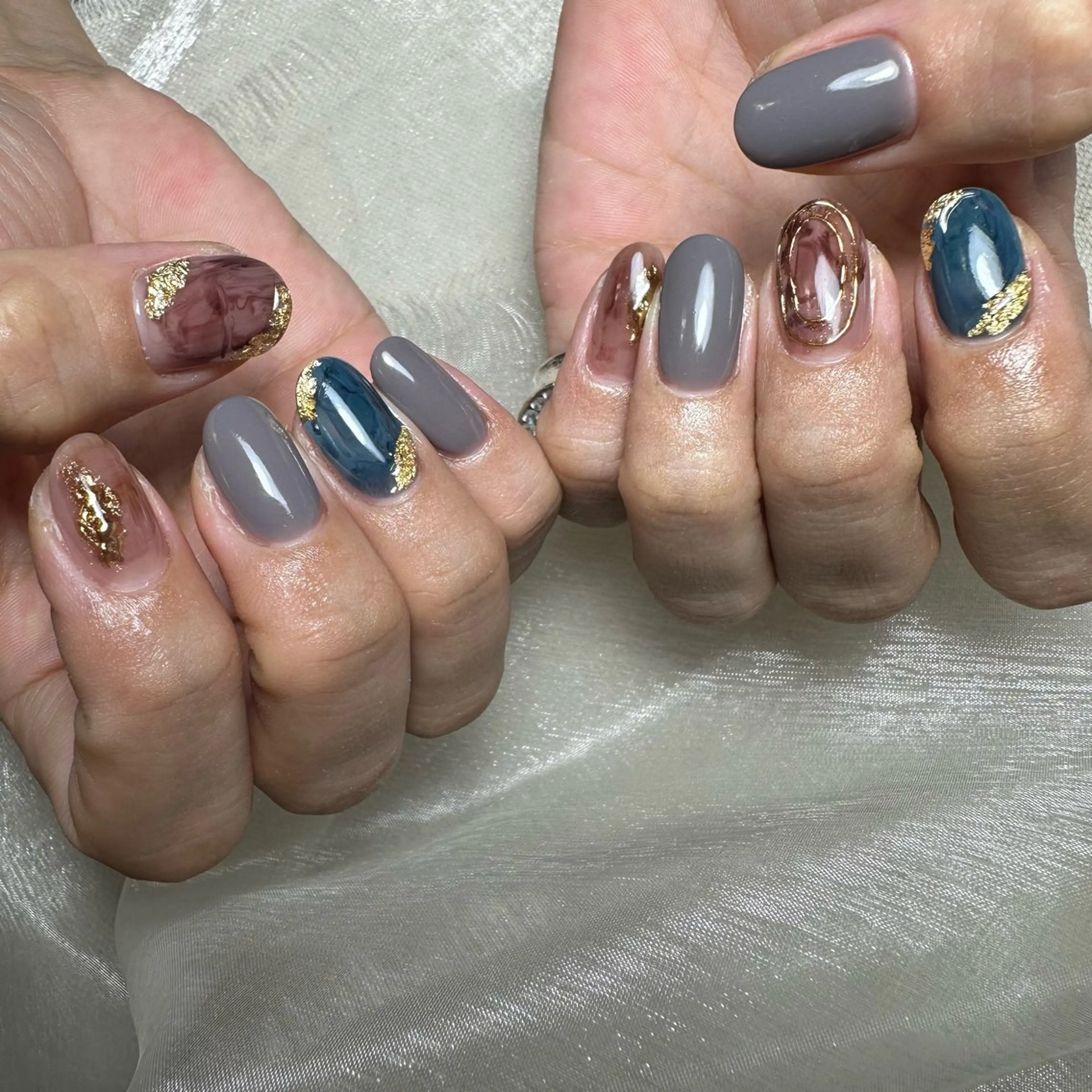 ネイル ハンドネイル repos~ルポ~所属・里見 麗のネイルデザイン