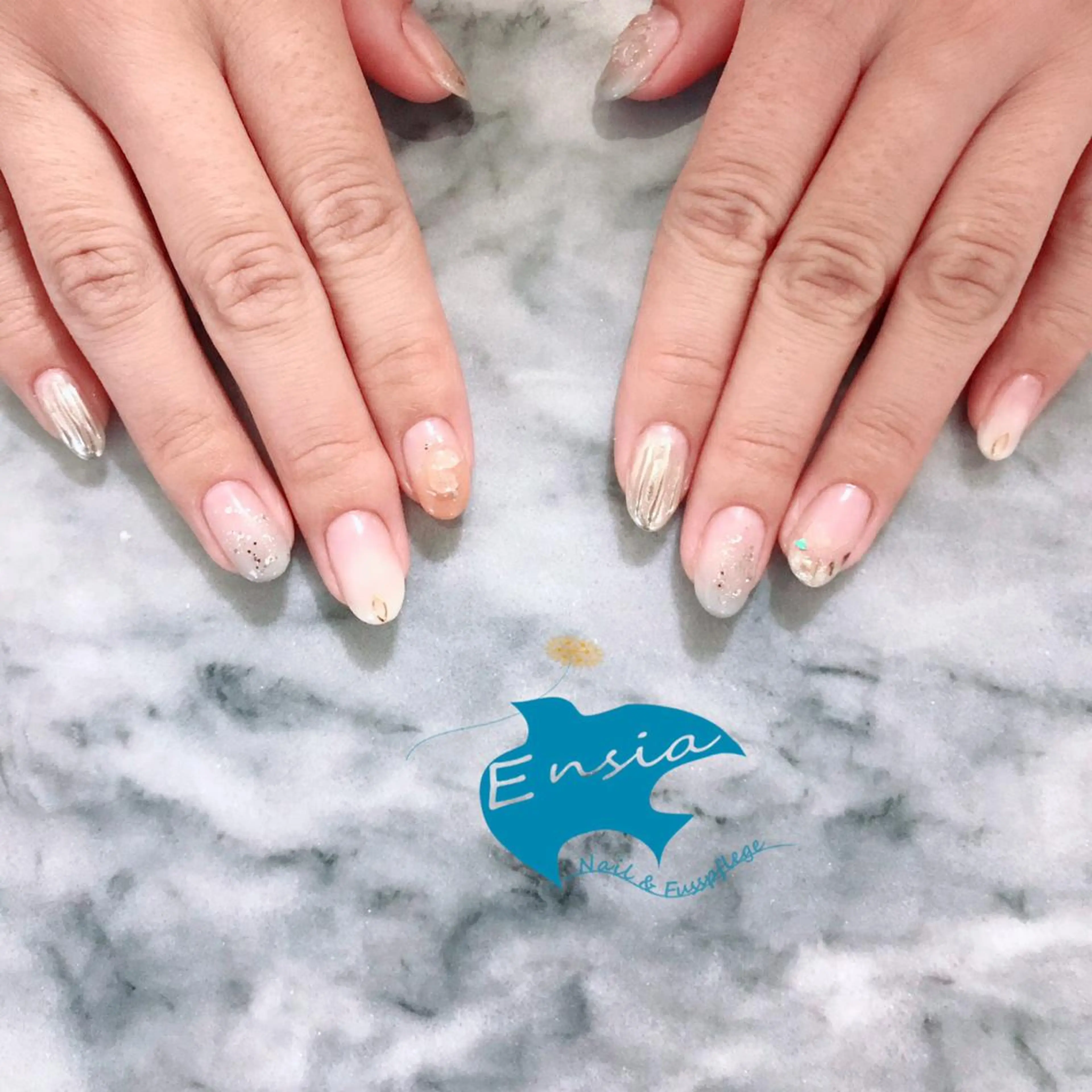 ネイル ENSIA エンシアのネイルデザイン