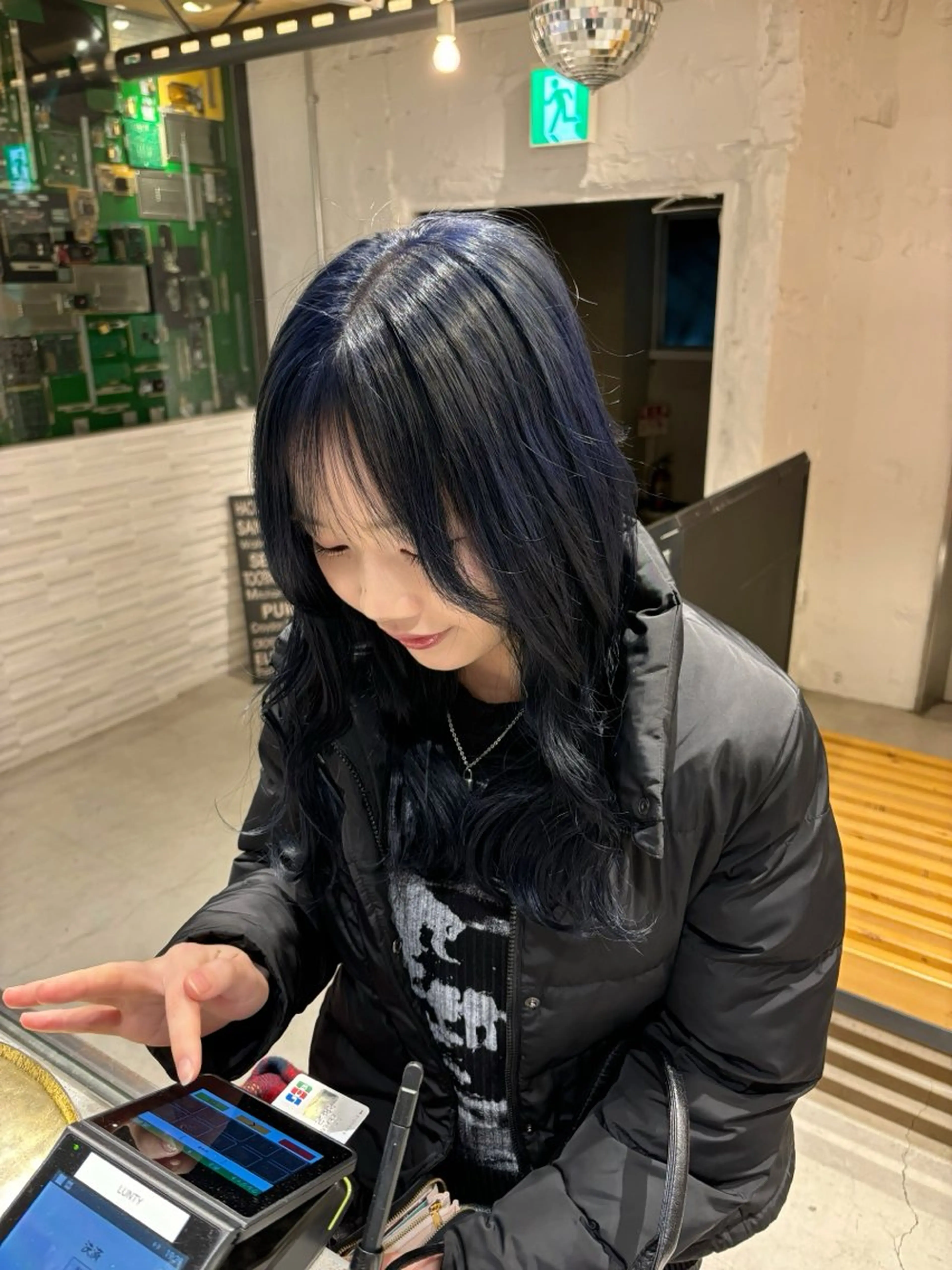 セミロング カラー ヘアアレンジ ブリーチ ブルーカラー ダブルカラー ハイトーンカラー ネイビーカラー ravens代表 🍀【ヒロム】🍀のヘアスタイル