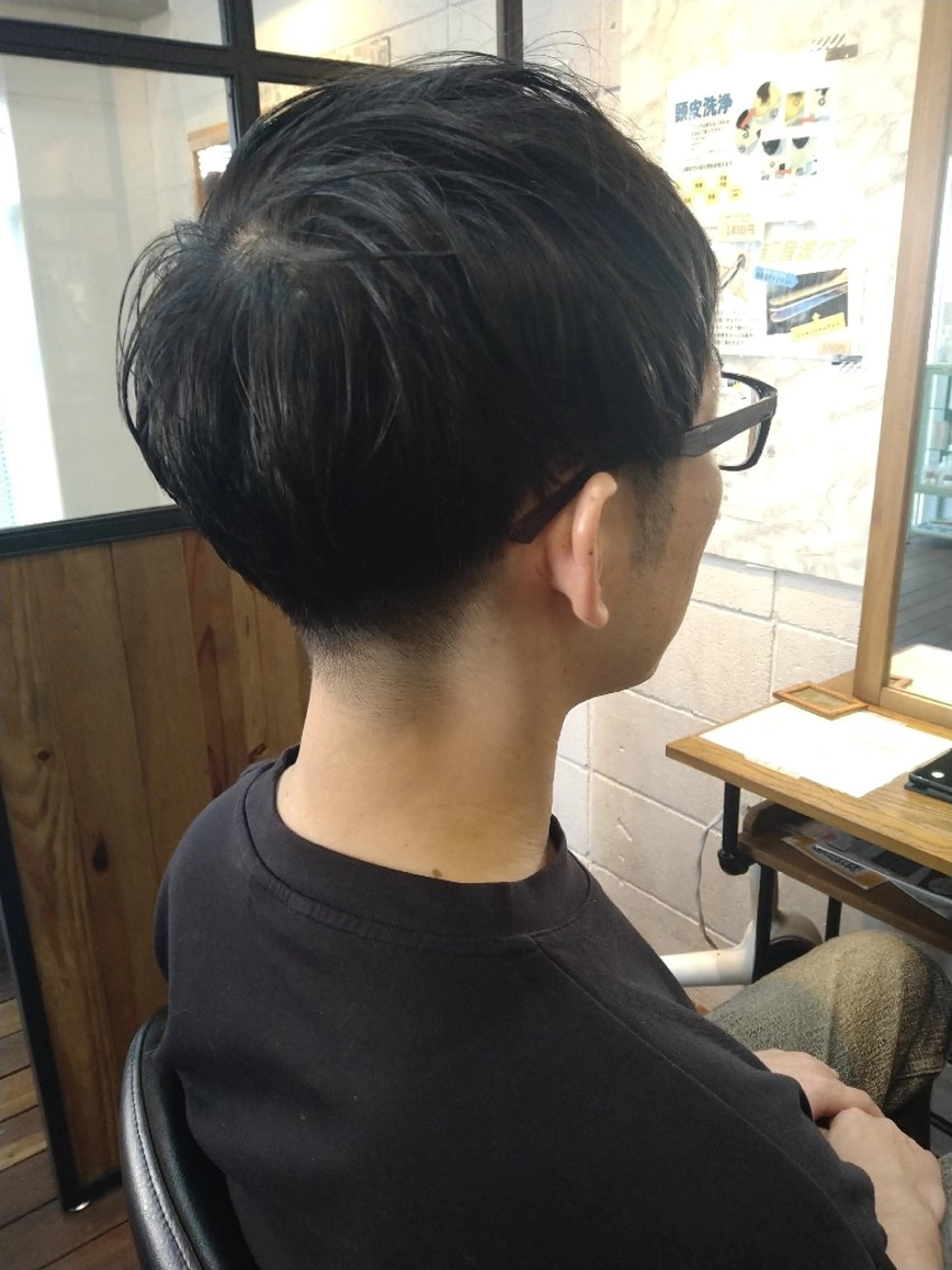 ショート メンズ マッシュ 刈り上げ アイブロウ◎ rista藤岡佳世のヘアスタイル