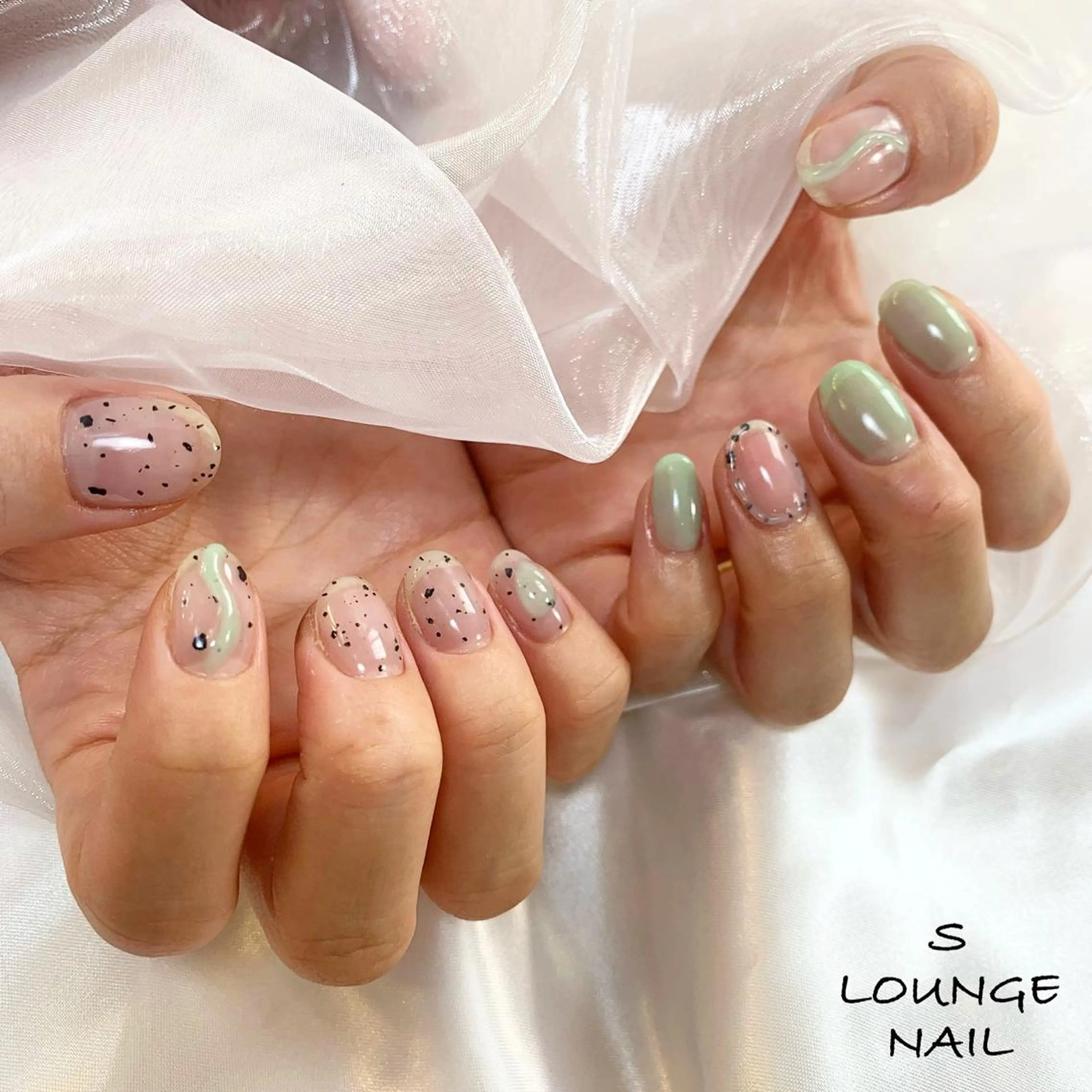 ネイル 韓国ネイル S LOUNGE NAIL所属・パーツたくさん🍓 SUMIのネイルデザイン