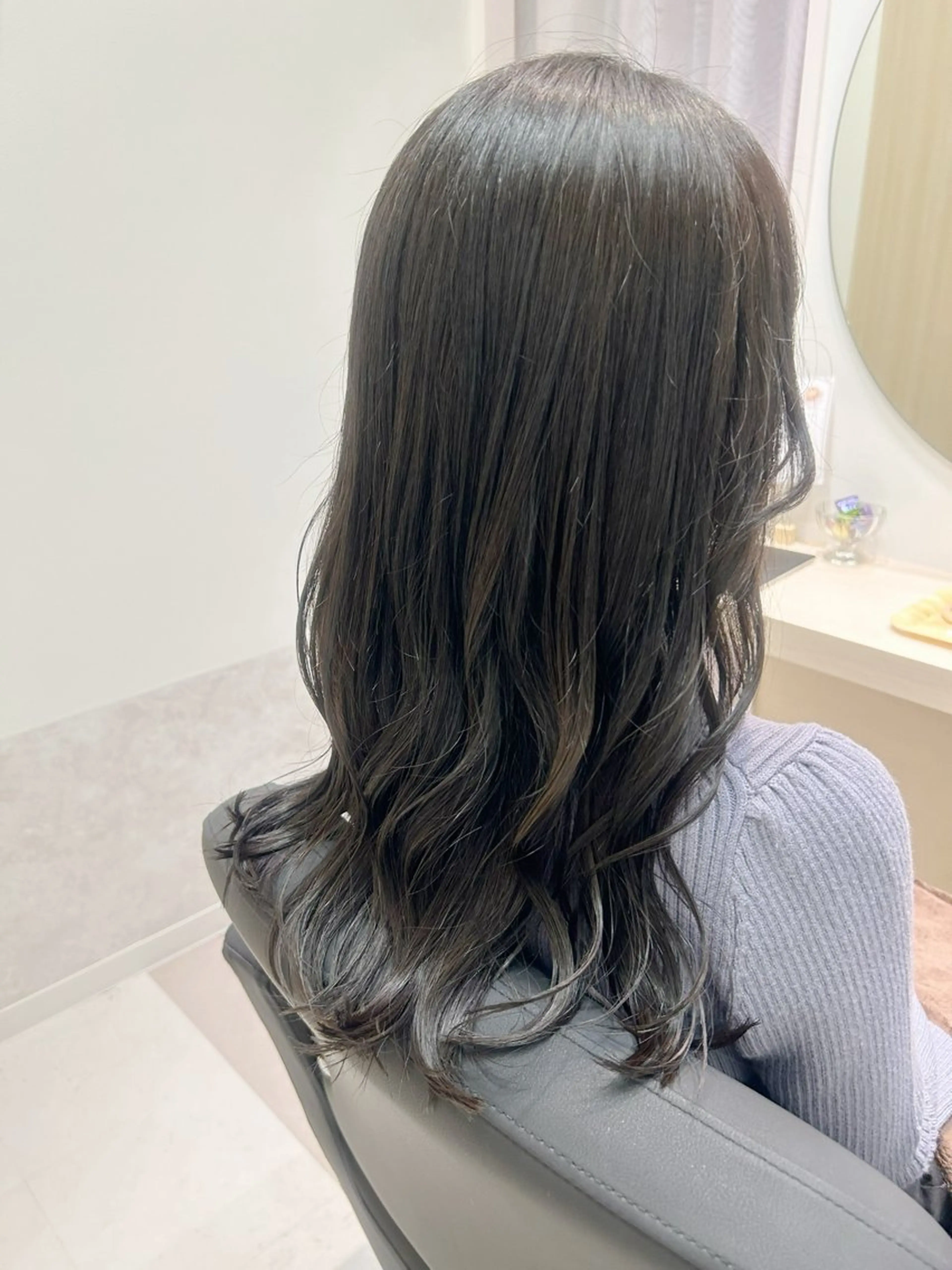 ロング カラー 透明感カラー 学生 ヘアカラー トリートメント 🌷MIREA🌷 LUANA 難波店のヘアスタイル