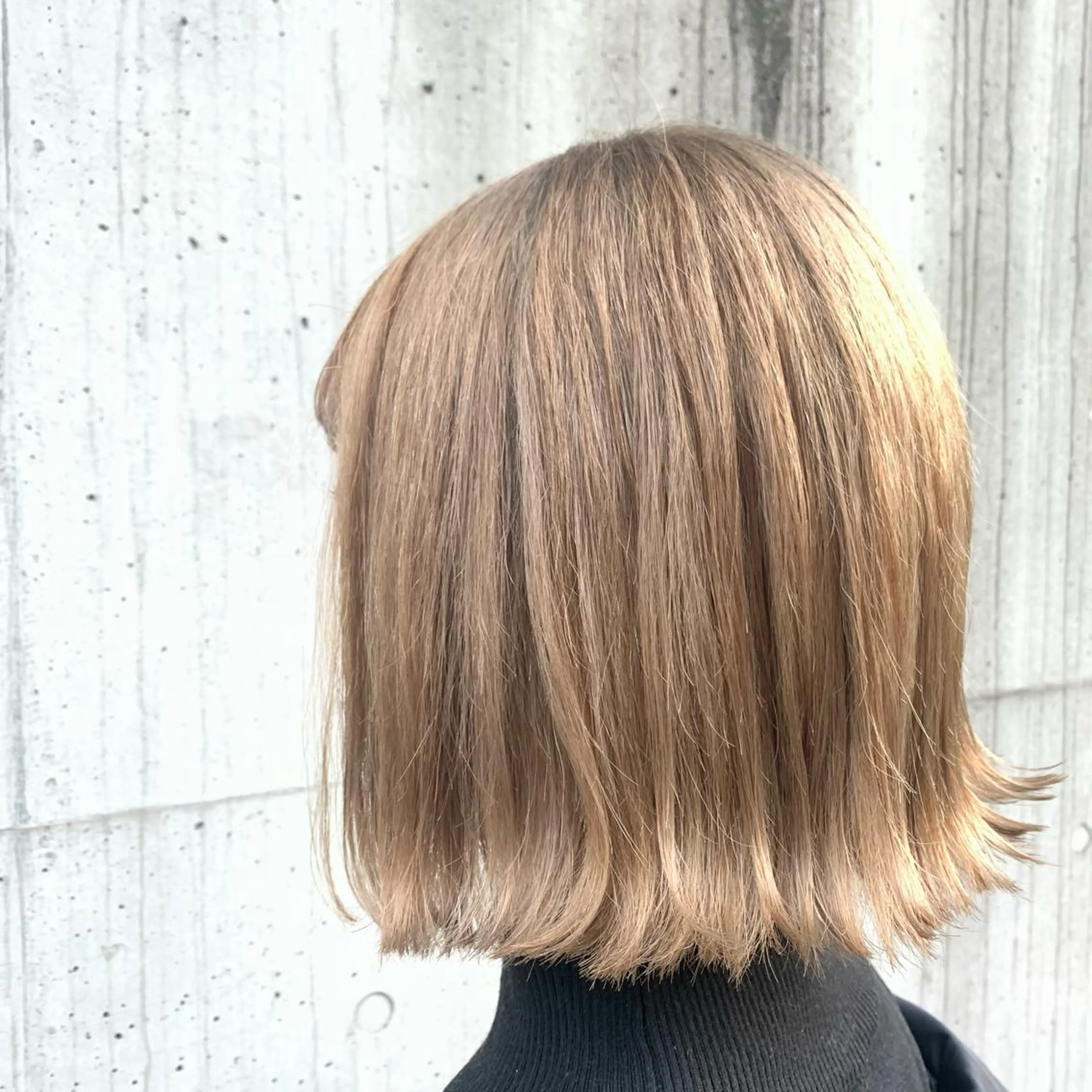 ミディアム カラー ベージュカラー ミルクティーベージュ 美髪矯正/ハイトーン 🪸🩰ヒナコのヘアスタイル