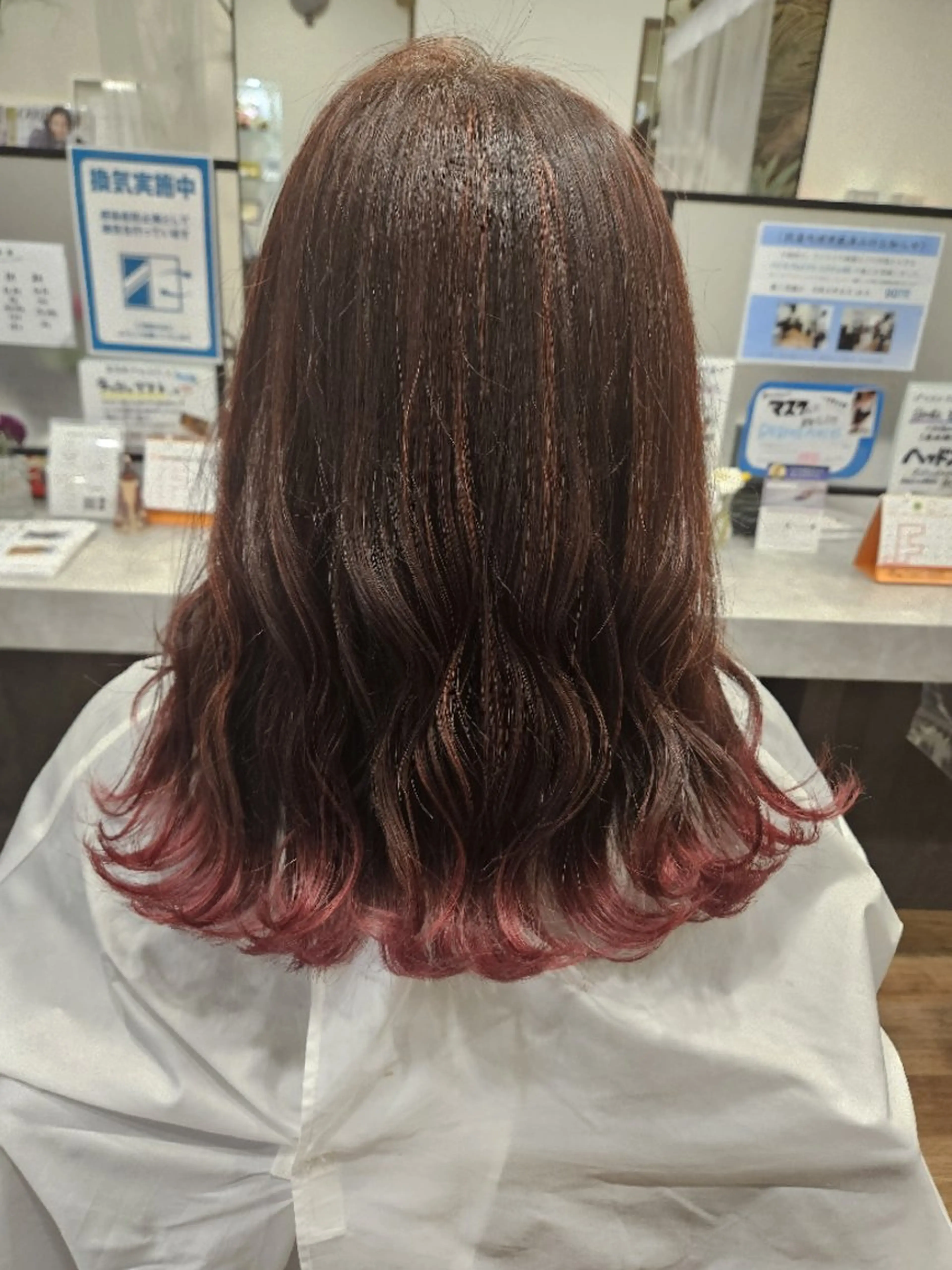 セミロング カラー ヘアカラー 関口 友菜のヘアスタイル