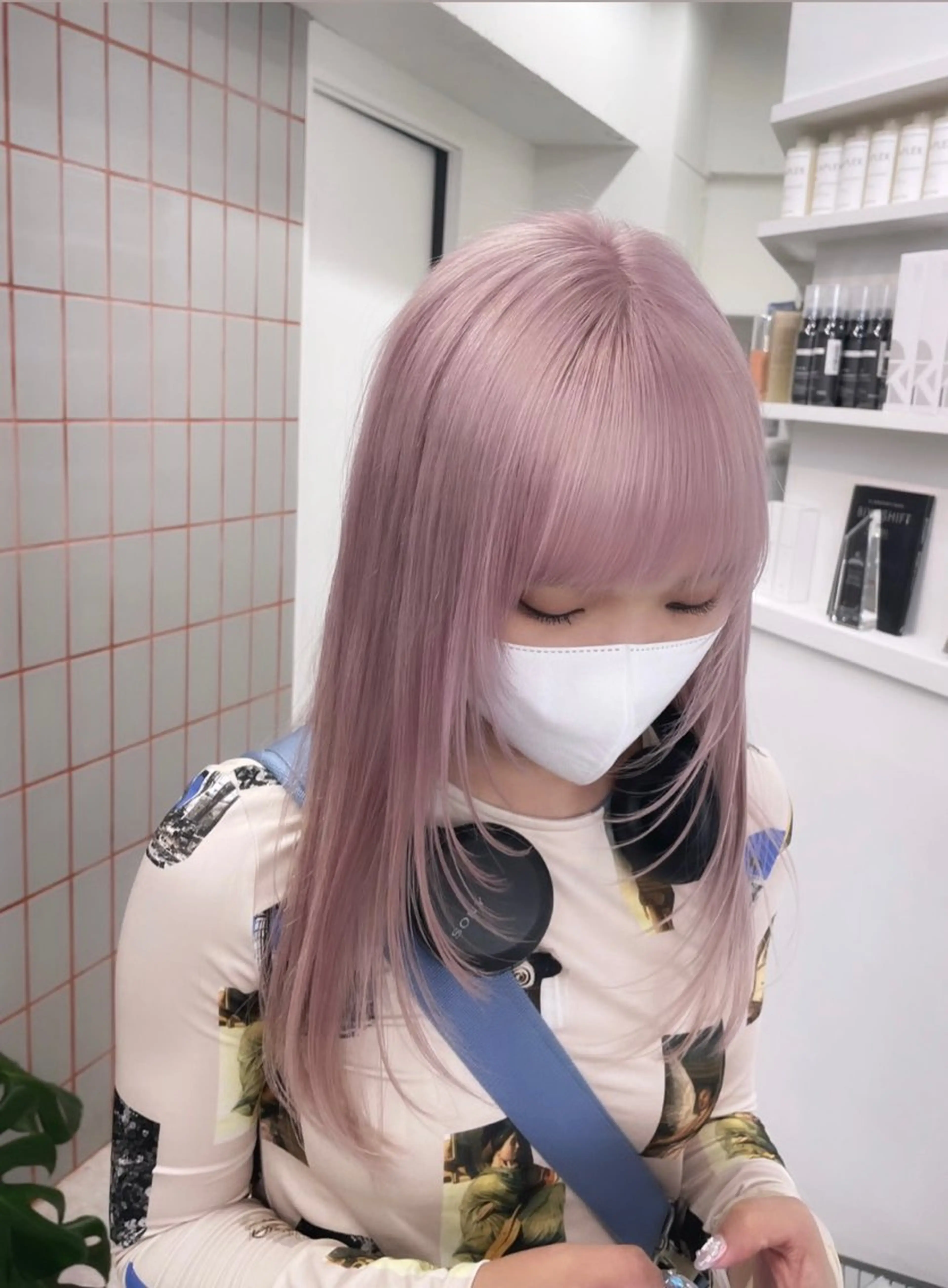 ロング 韓国ハイトーン🦋 hikariのヘアスタイル