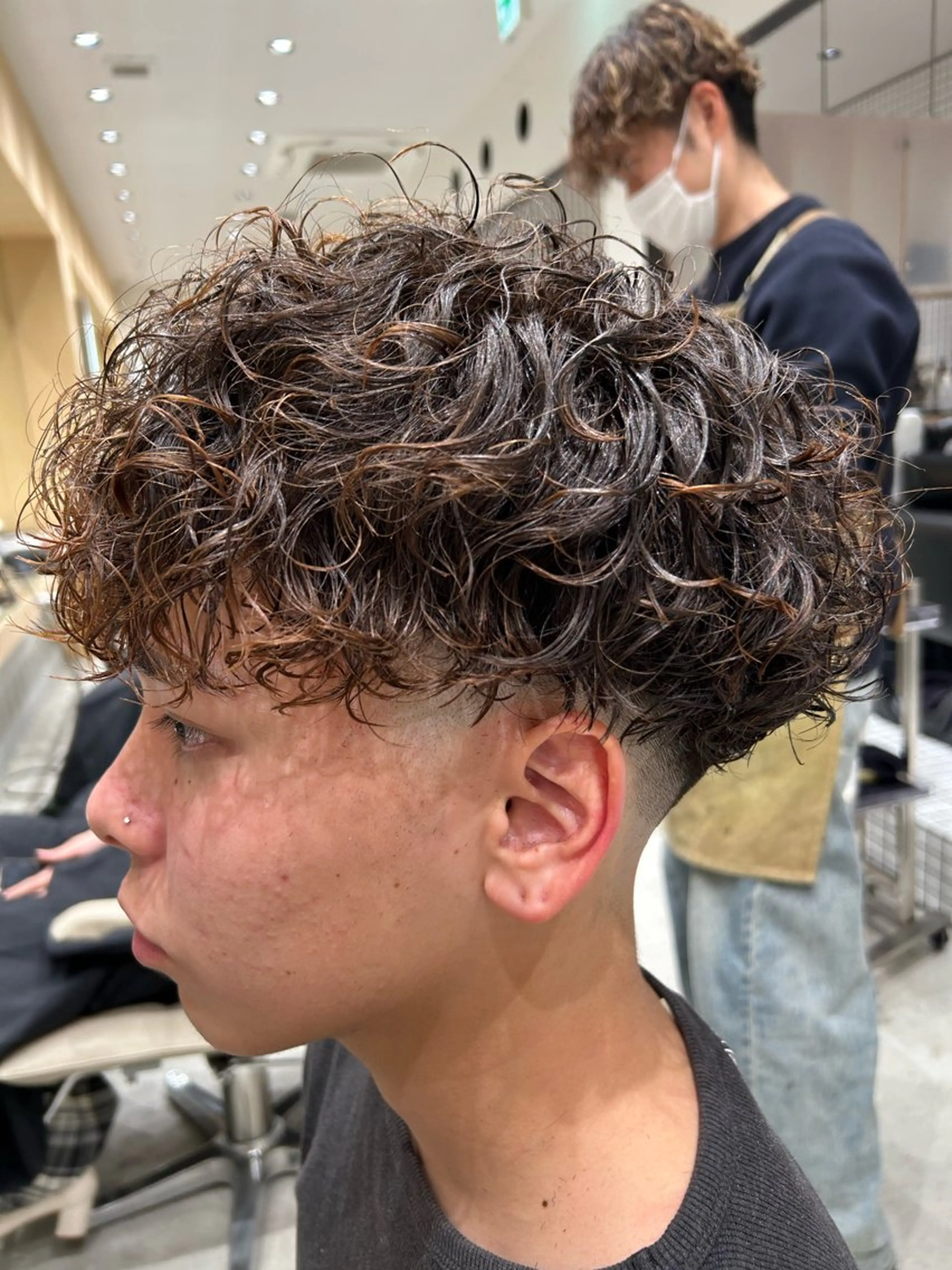 パーマ メンズ フェードカット メンズパーマ スペインカール 🐲ツイスパ🐲 フェード/龍のヘアスタイル