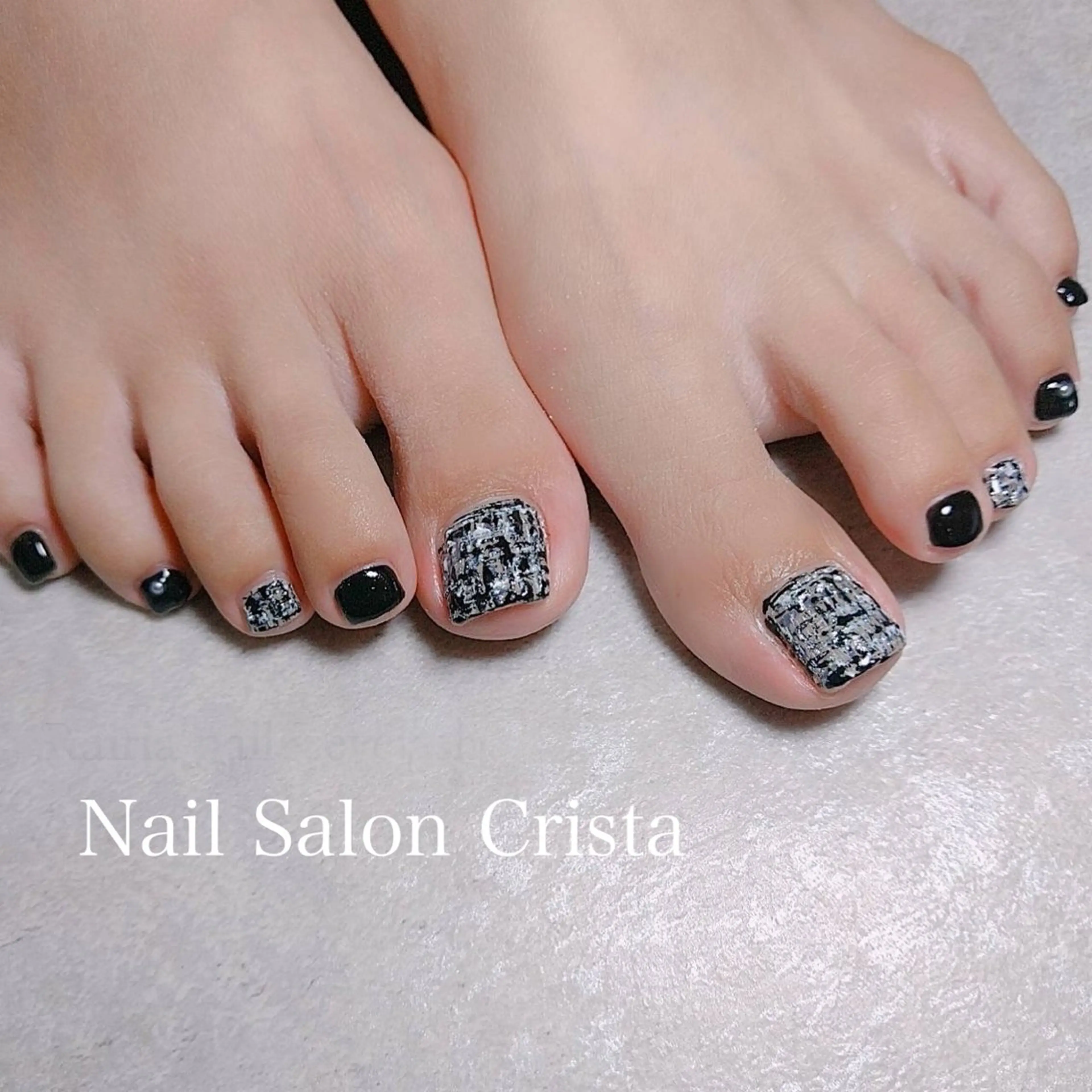 ネイル フットネイル ジェルネイル マグネットネイル オフィスネイル ワンカラーネイル NAILSALON CRISTA所属・🤍CRISTA yui🤍のネイルデザイン