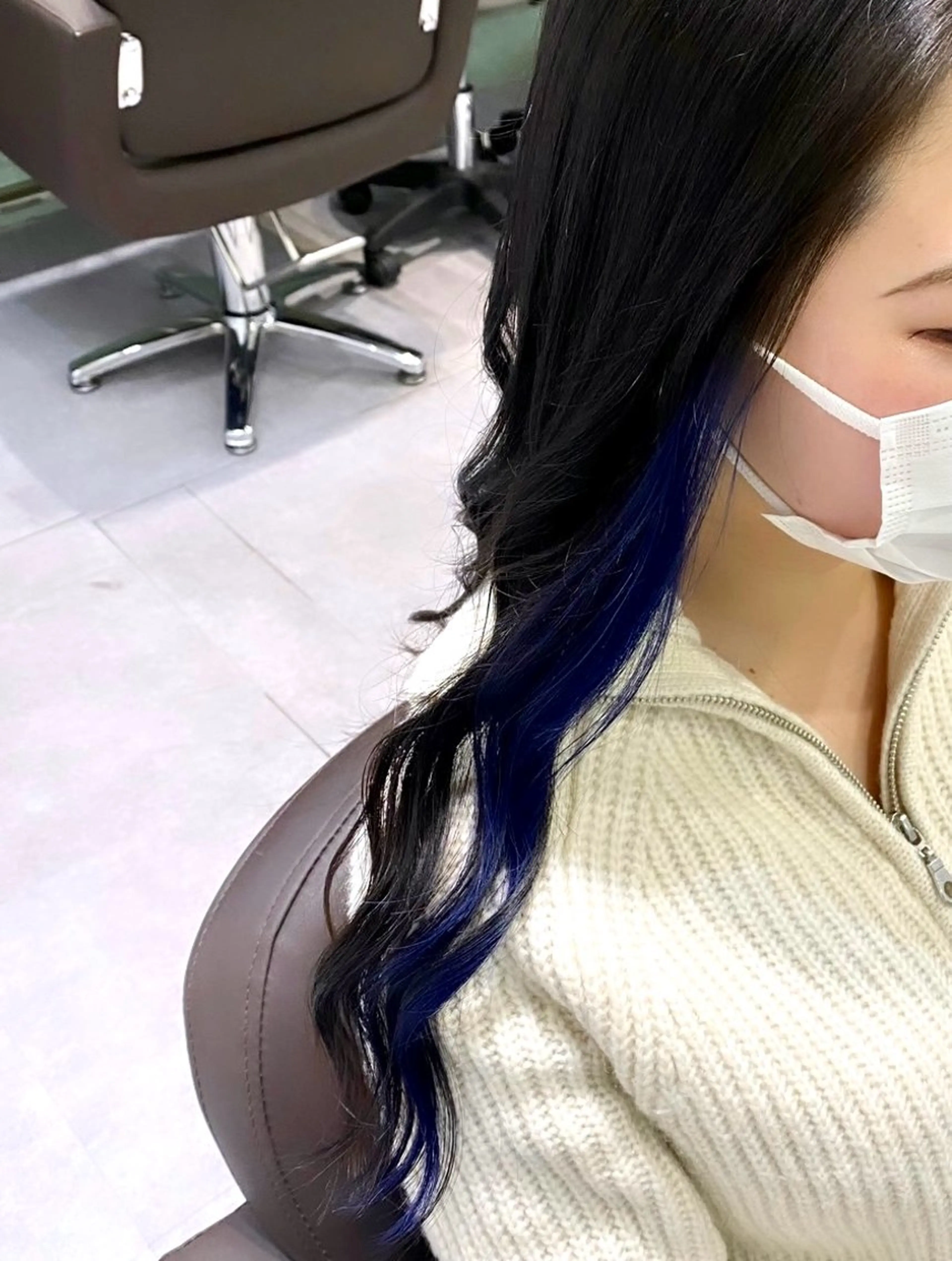 ロング カラー ブリーチ イヤリングカラー ネイビーカラー mari 🦋のヘアスタイル