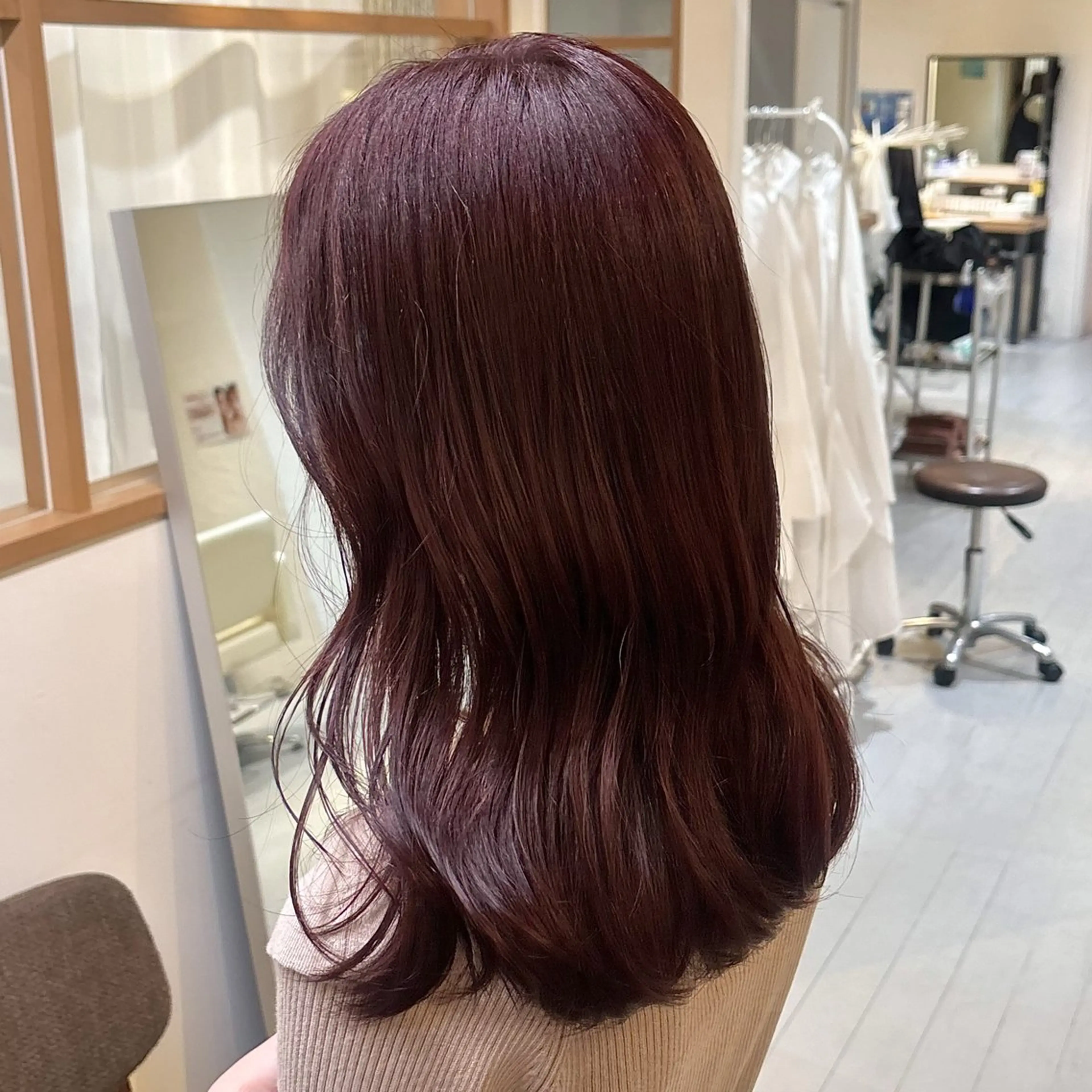 カラー ブリーチ カシス ブリーチなしカラー ピンクカラー ヘアカラー MASHU Grandvase所属・めい/透明感カラー /似合わせカットのヘアスタイル