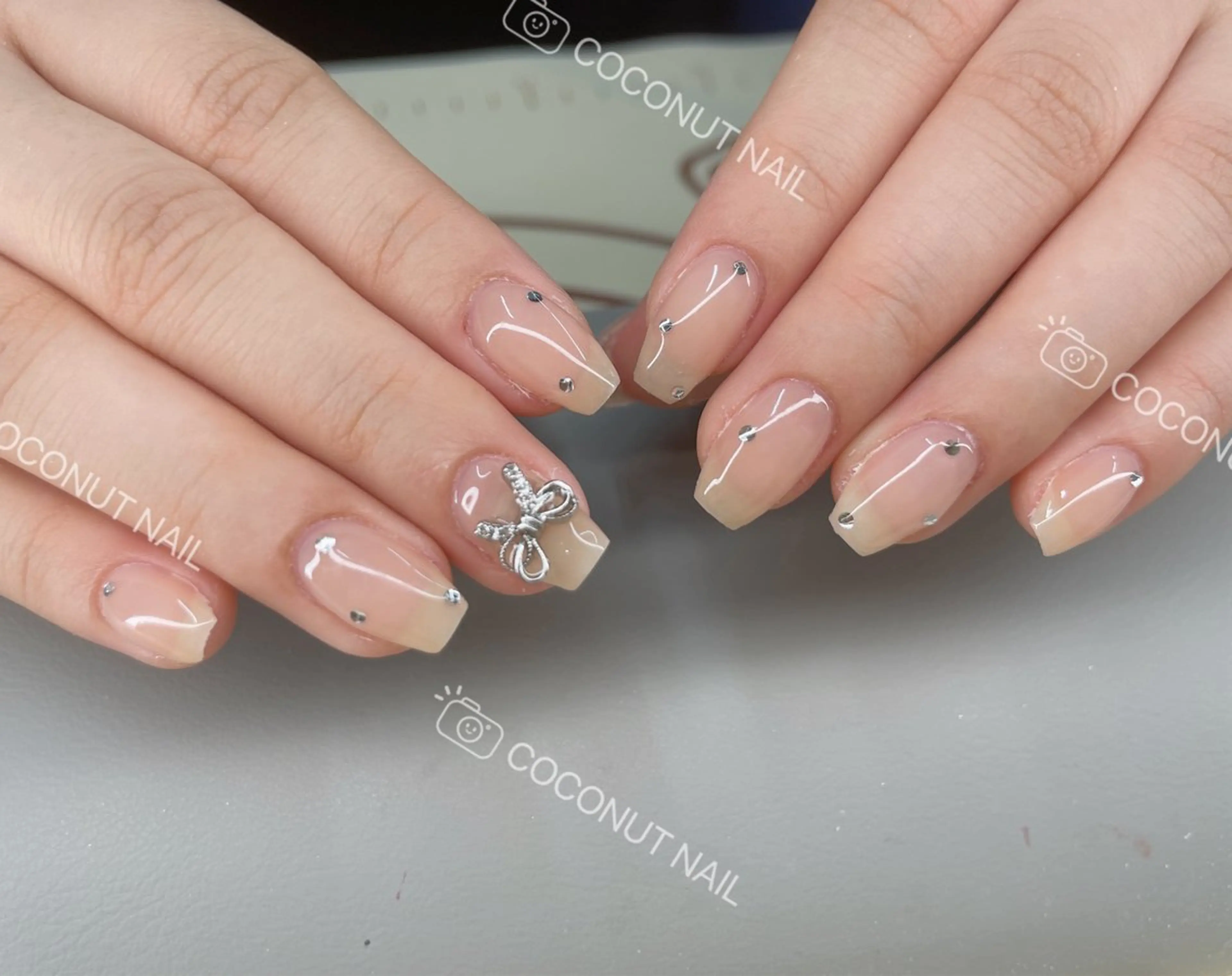 ネイル ハンドネイル 神田 ココナッツのネイルデザイン