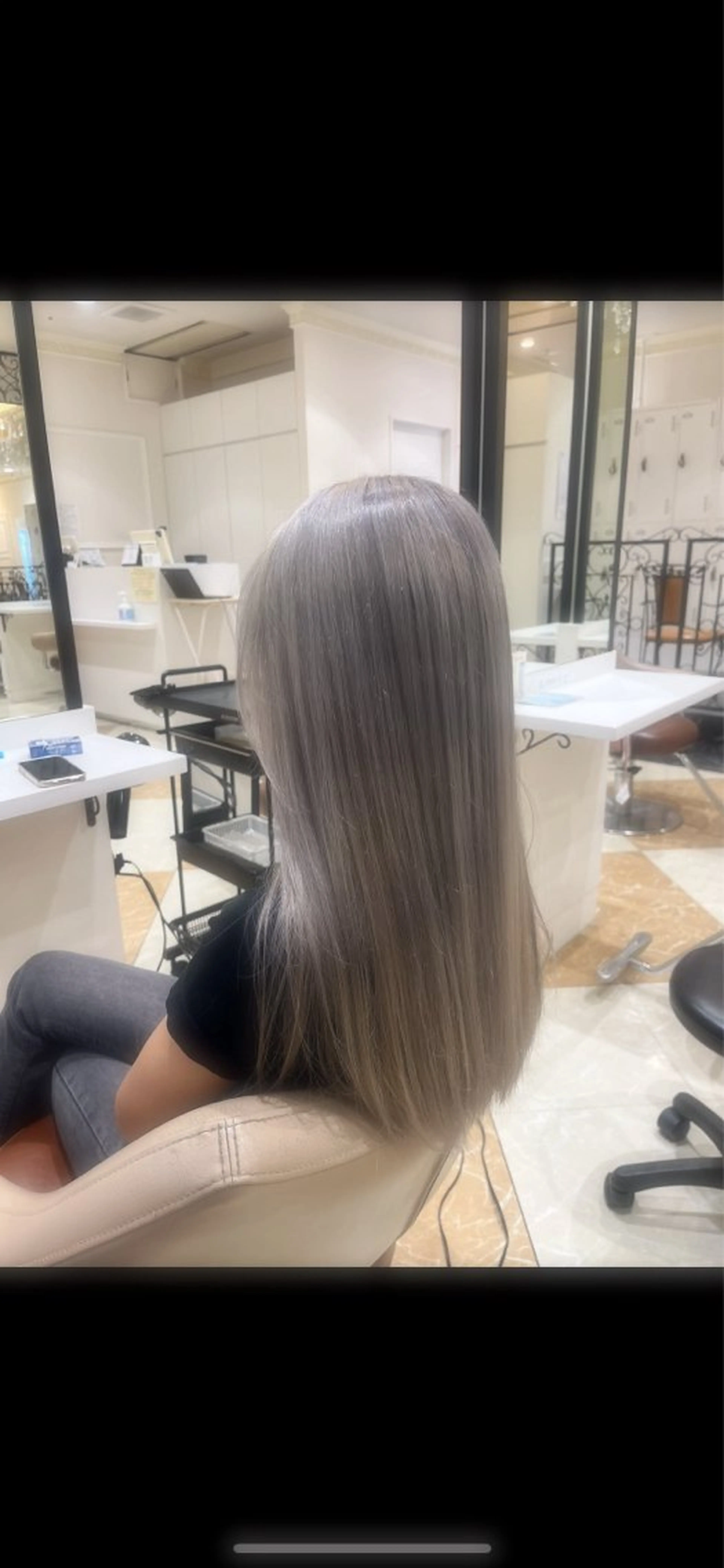 ロング カラー あいしぇ Ash川口のヘアスタイル