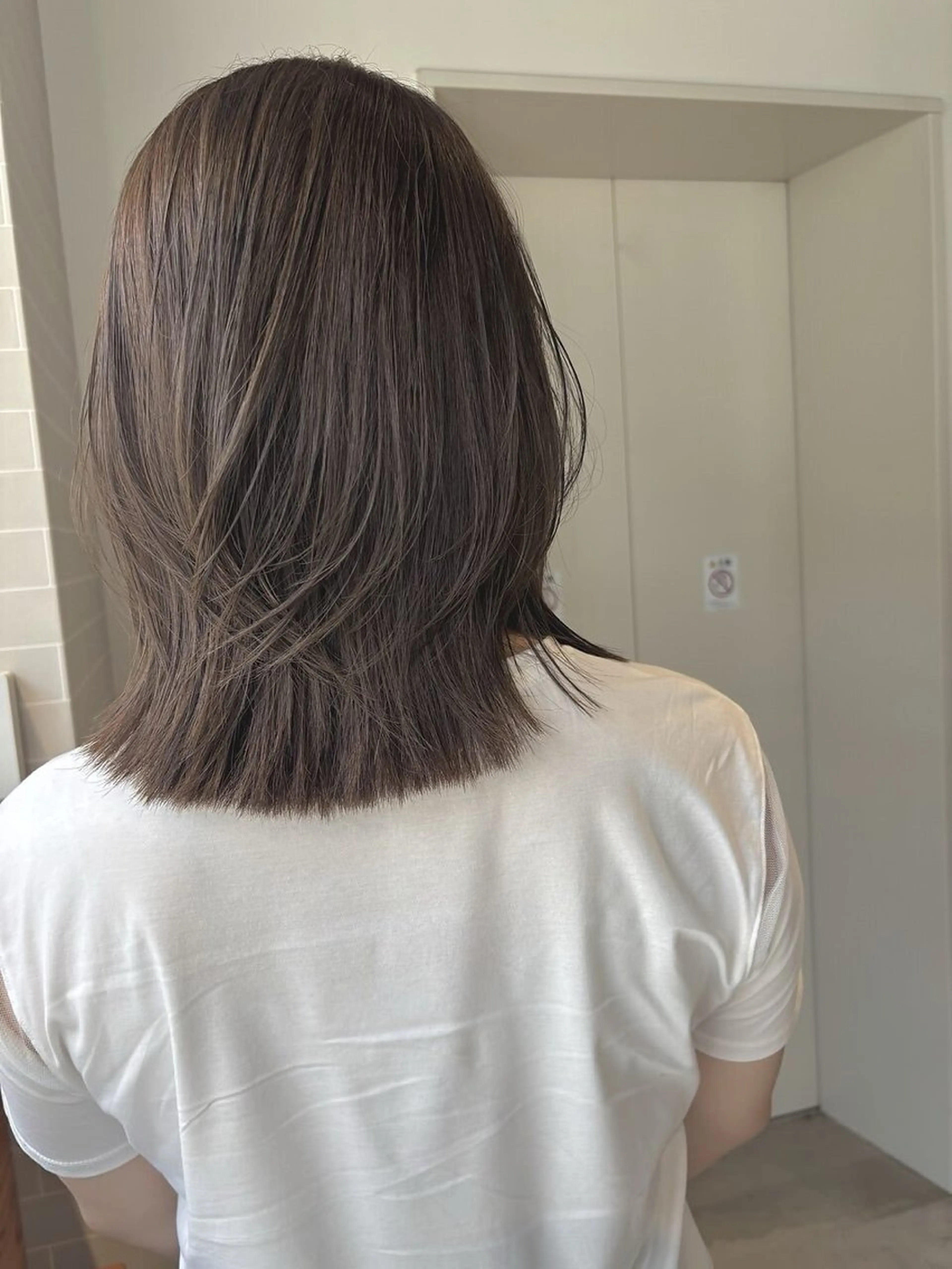 ミディアム カラー ダブルカラー ハイトーンカラー ボブ 顔周りカット 髪質改善 カット ヘアカラー トリートメント RISE SWELL momoneのヘアスタイル