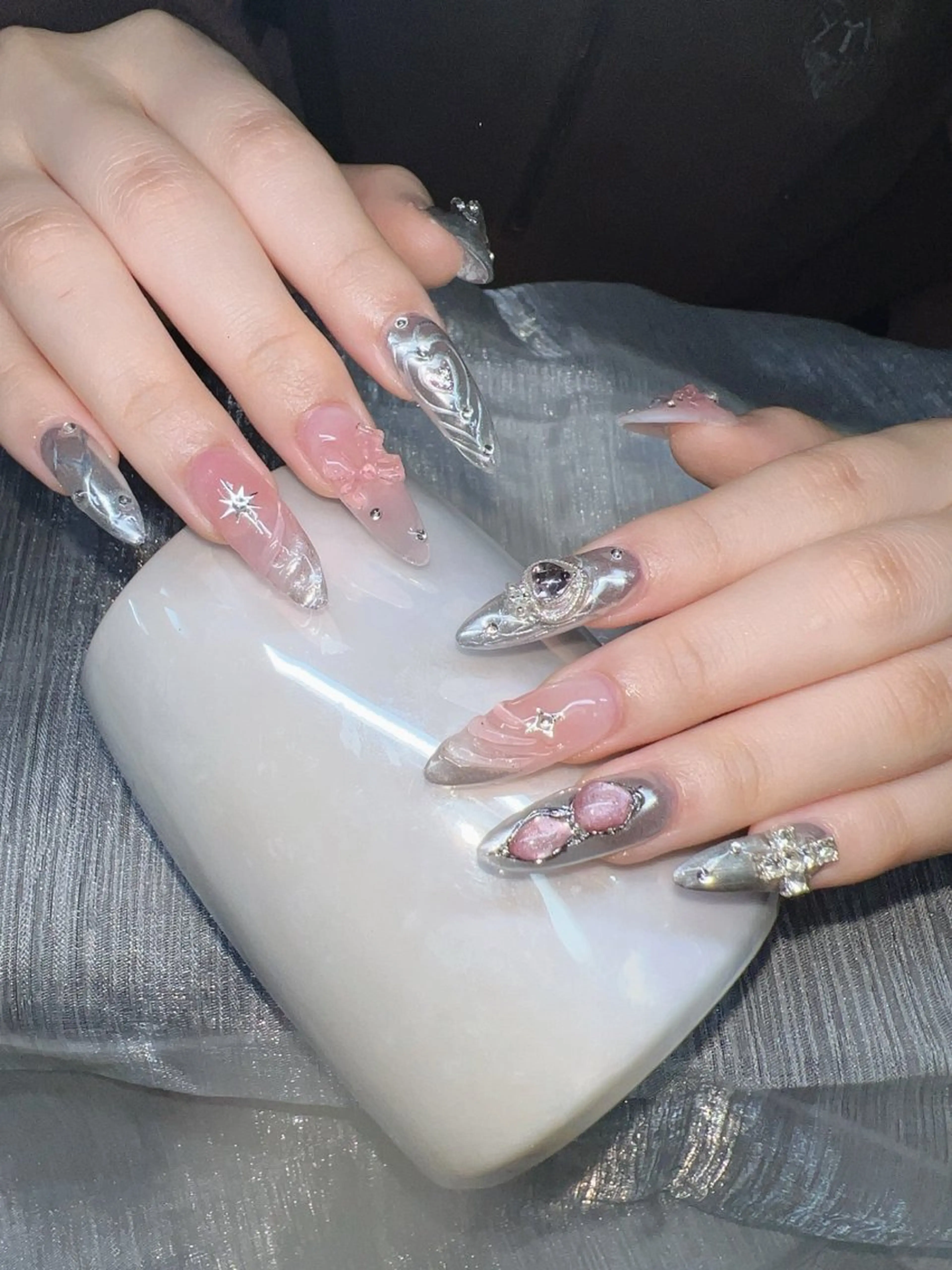 ネイル ハンドネイル Lee Nailsのネイルデザイン