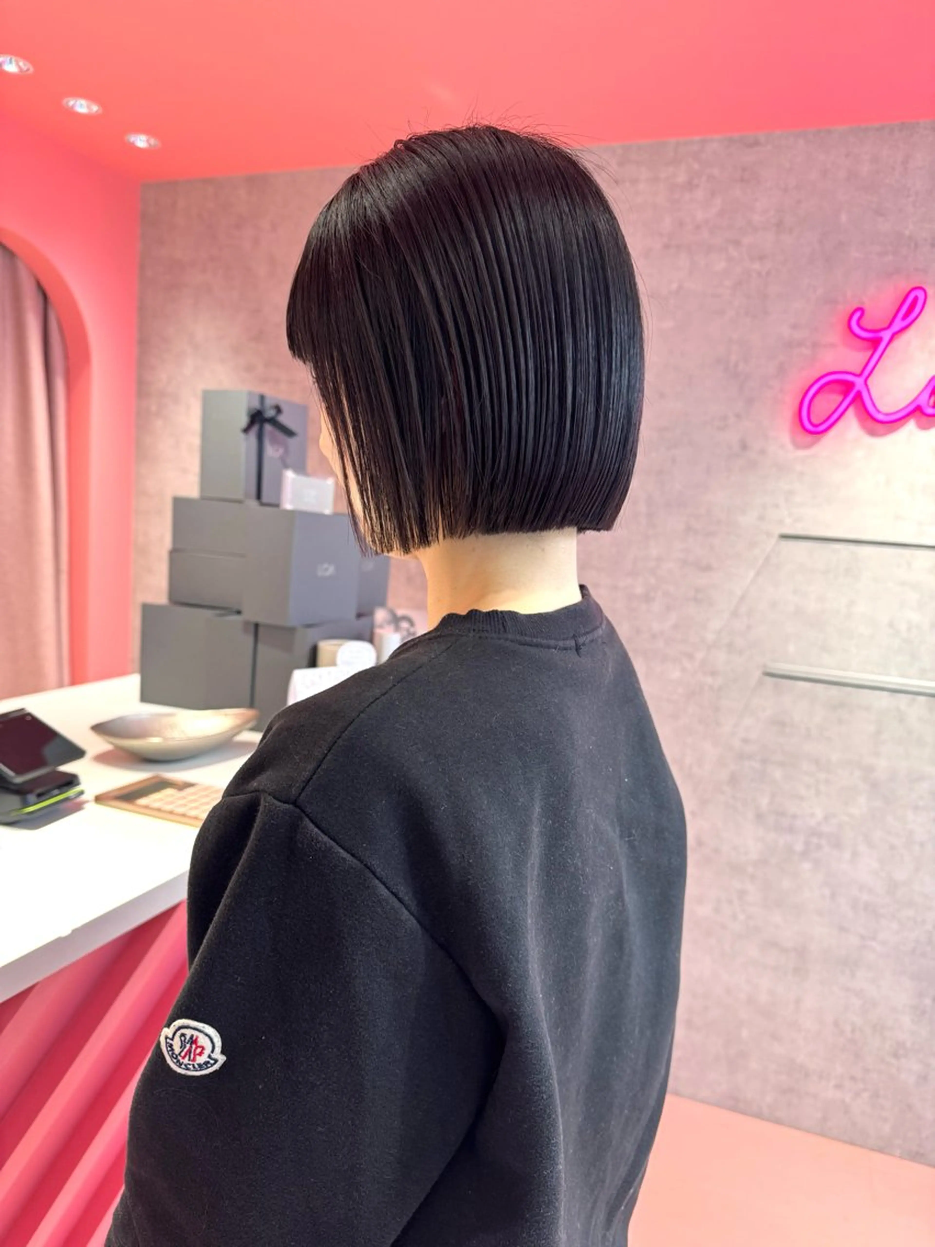 ショート カラー カット ヘアカラー トリートメント 莉乃/縮毛矯正/髪質 改善/艶カラーのヘアスタイル