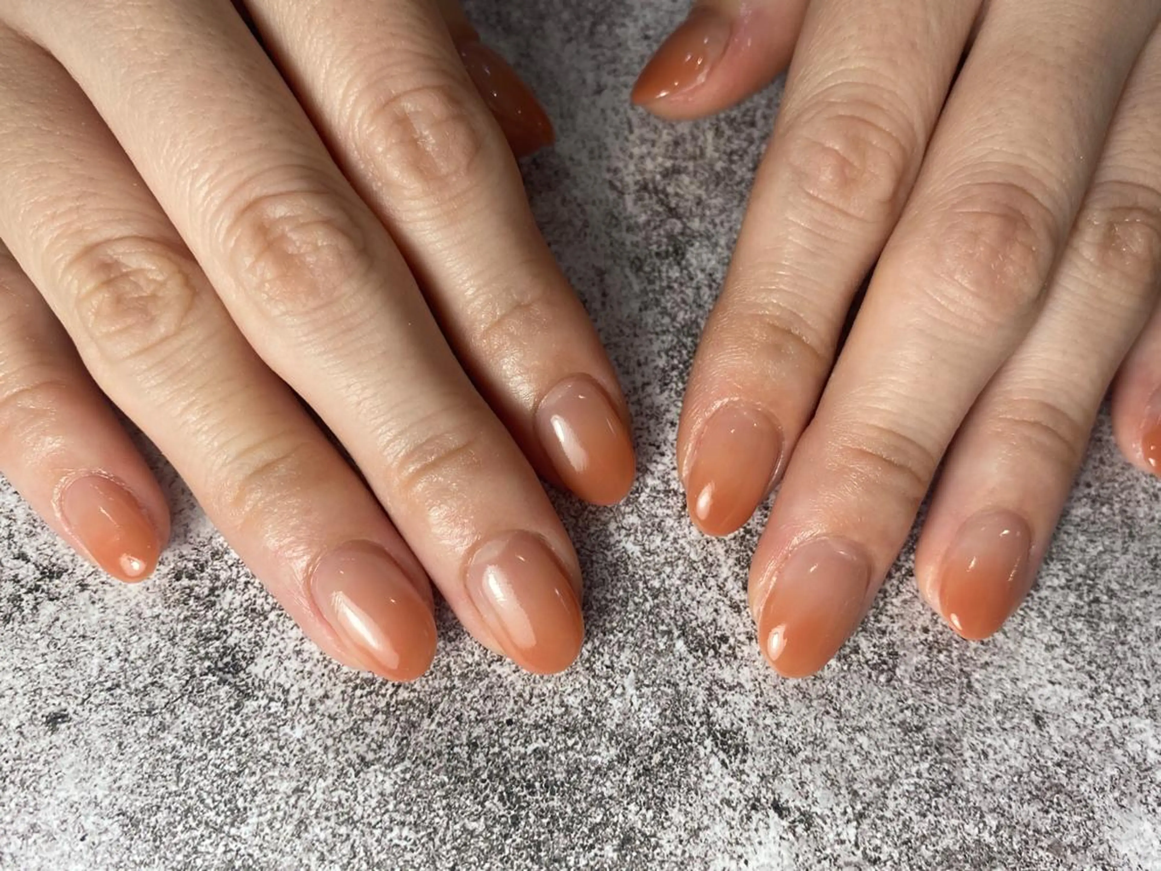 【ハンド自爪】ワンカラーorラメグラデーション4990円♪豊富なカラーが自慢、1000色以上ございます♪の写真