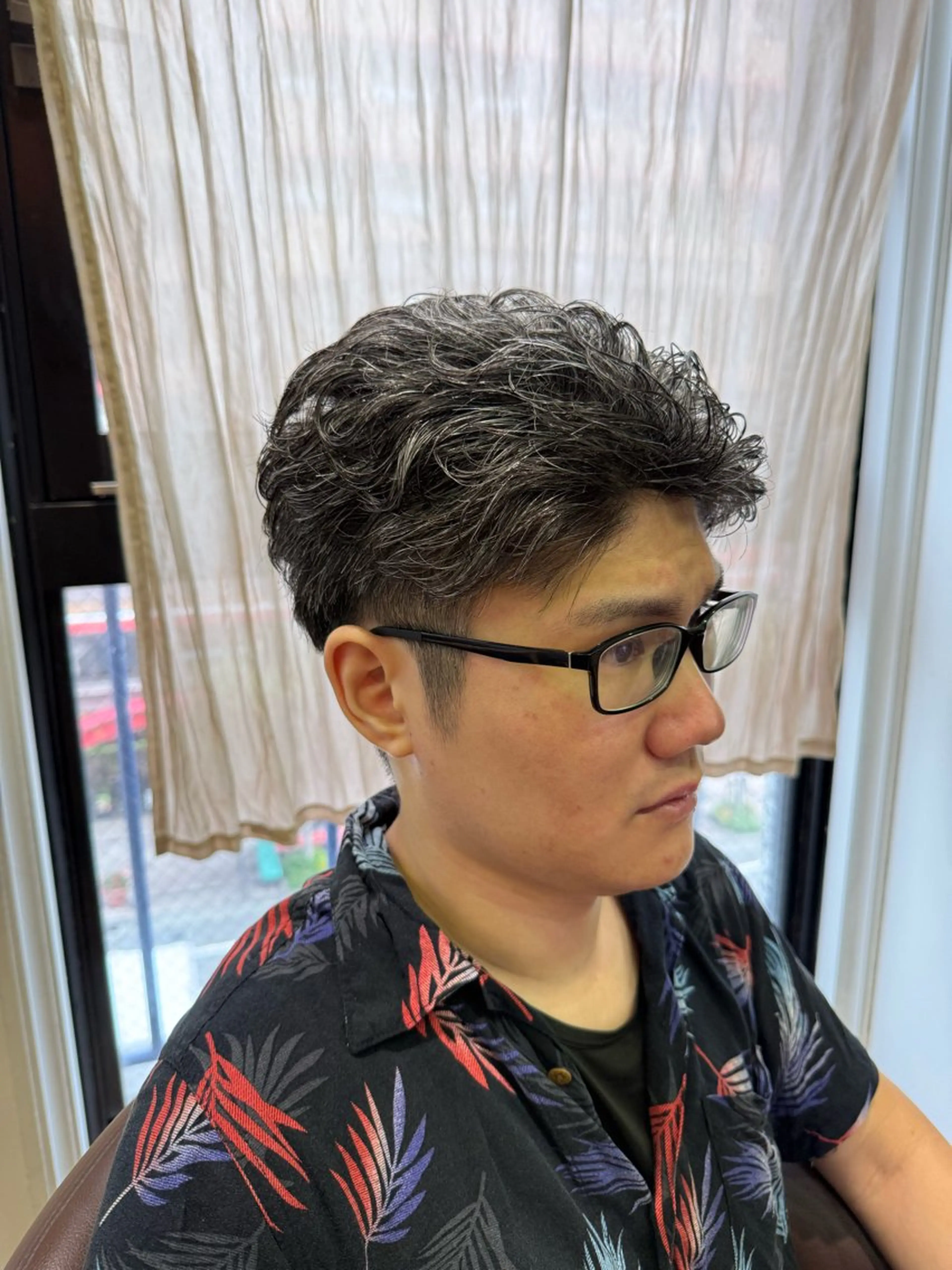 ショート パーマ メンズ メンズパーマ 溝口 槙里也のヘアスタイル