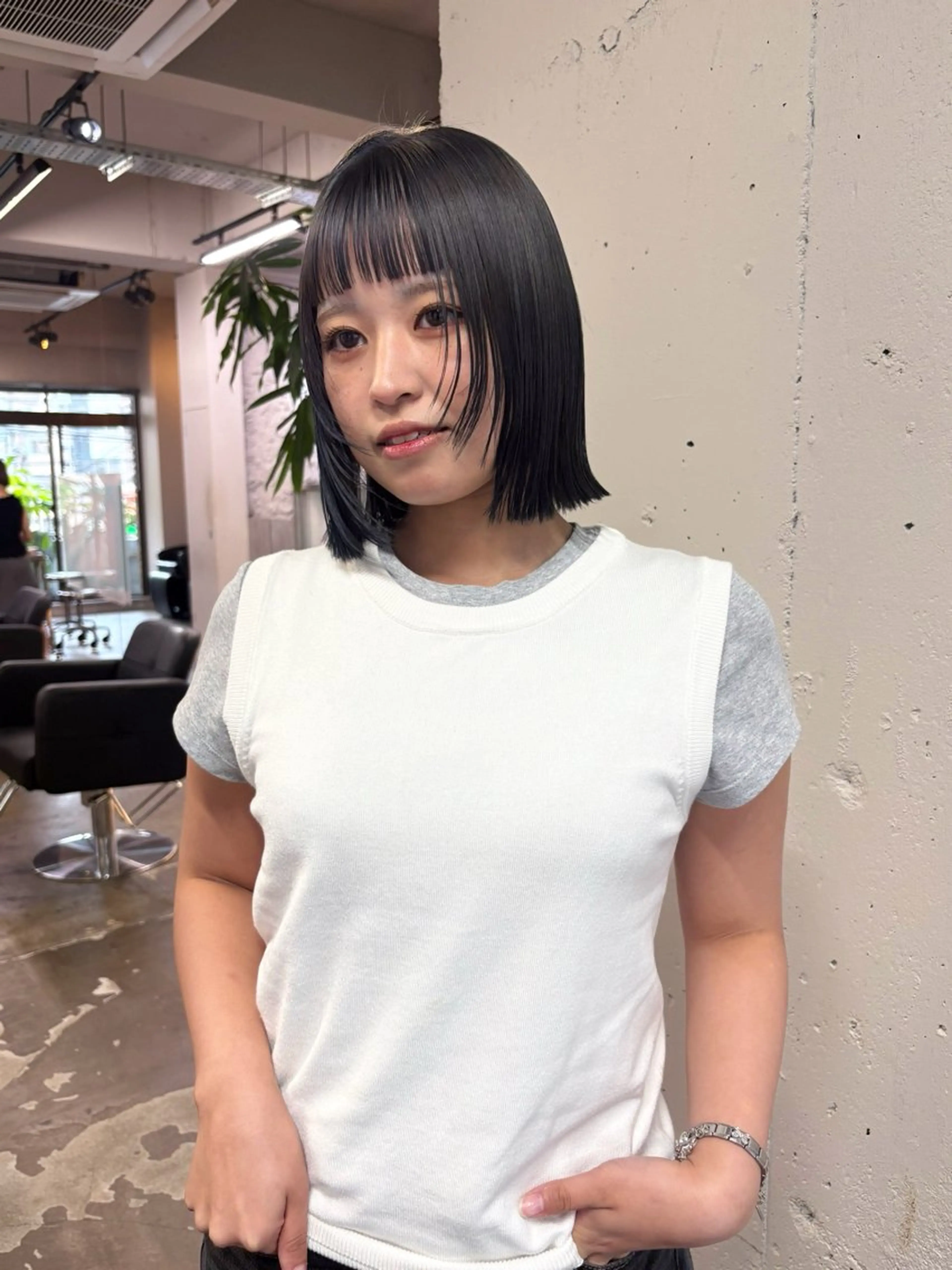 ショート カラー カット ヘアカラー ハイトーン レイヤー🎀meiのヘアスタイル