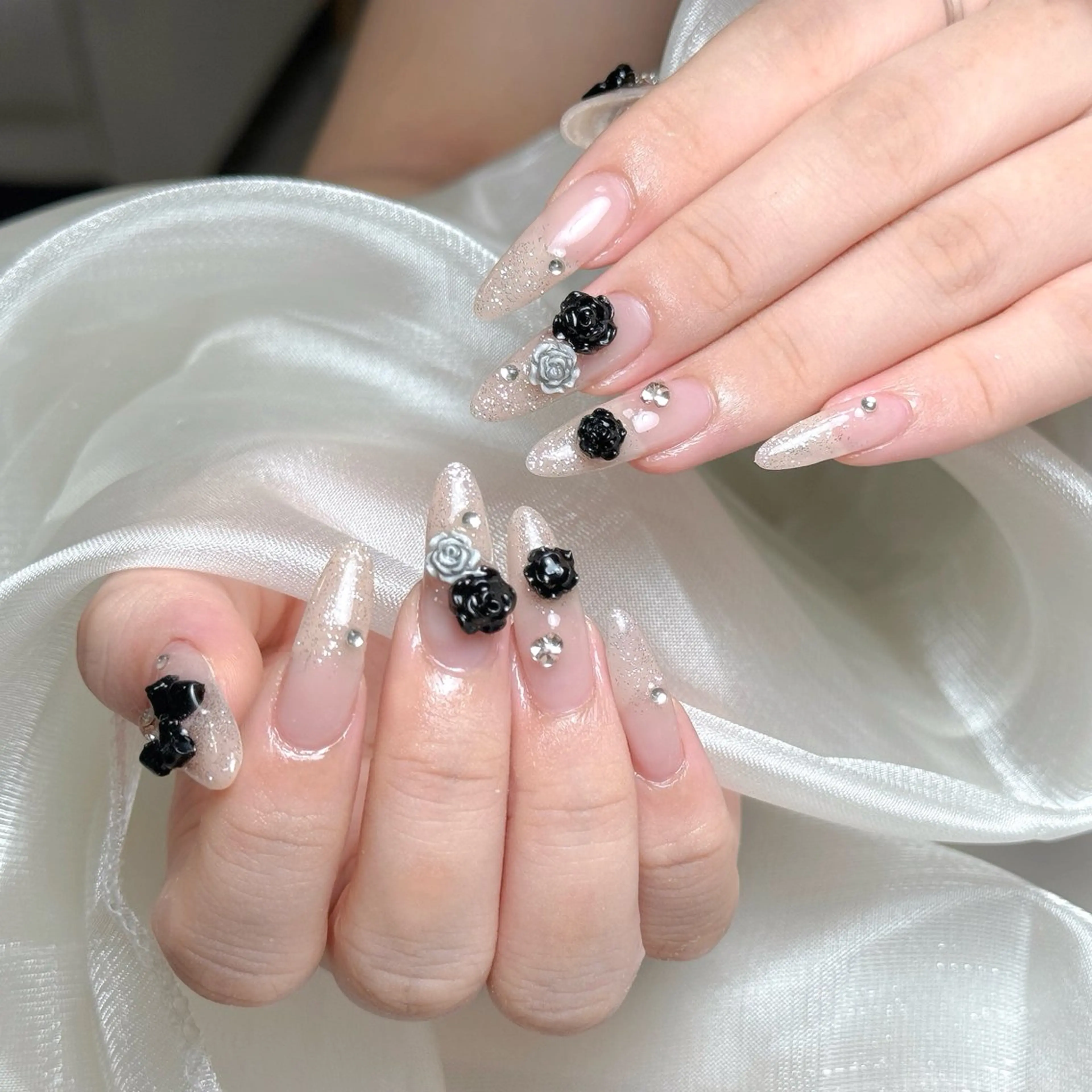 ネイル Maggie Nail🦩のネイルデザイン