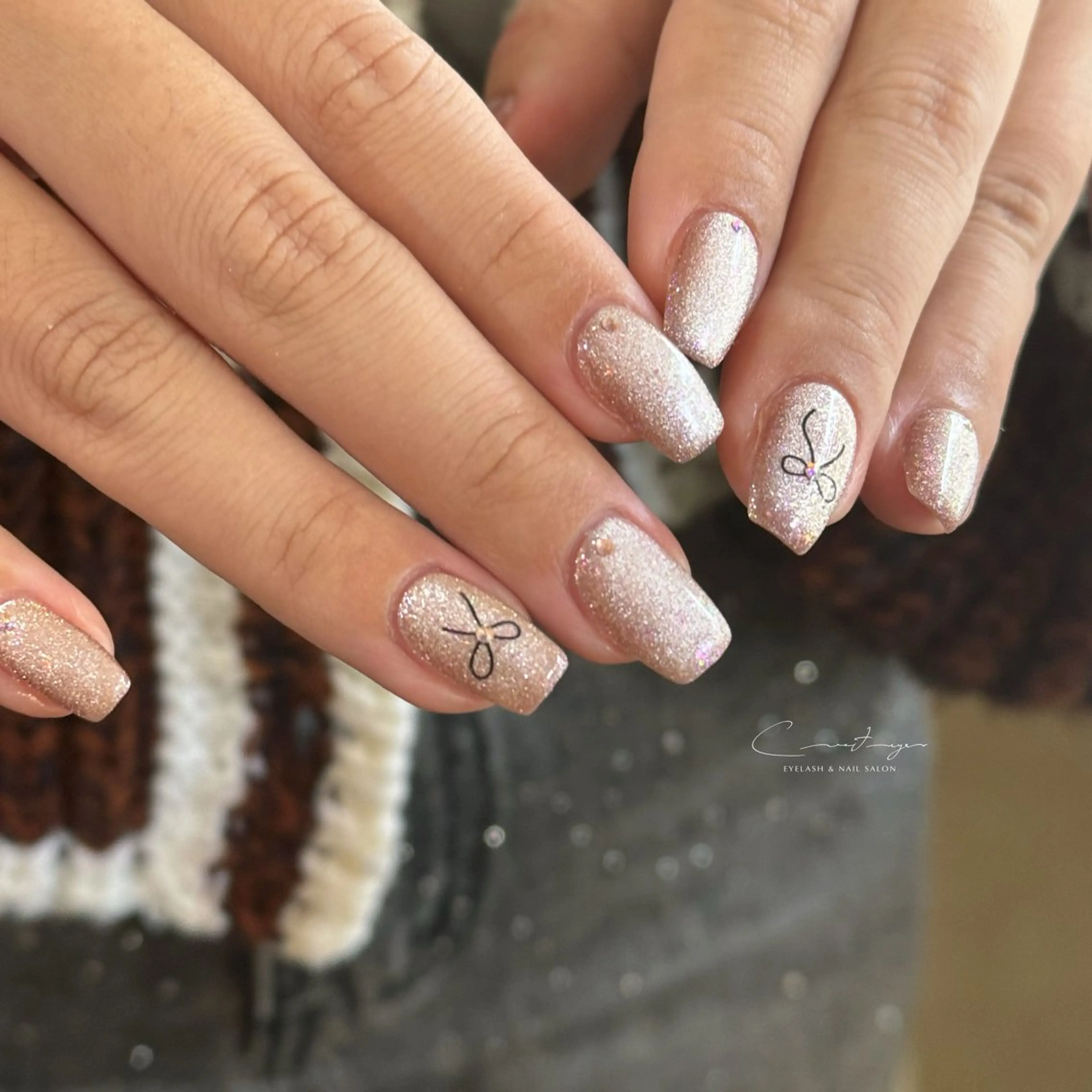 【4月25日本日限定】シンプルデザイン持ち込み🌷(オフ有り)の写真