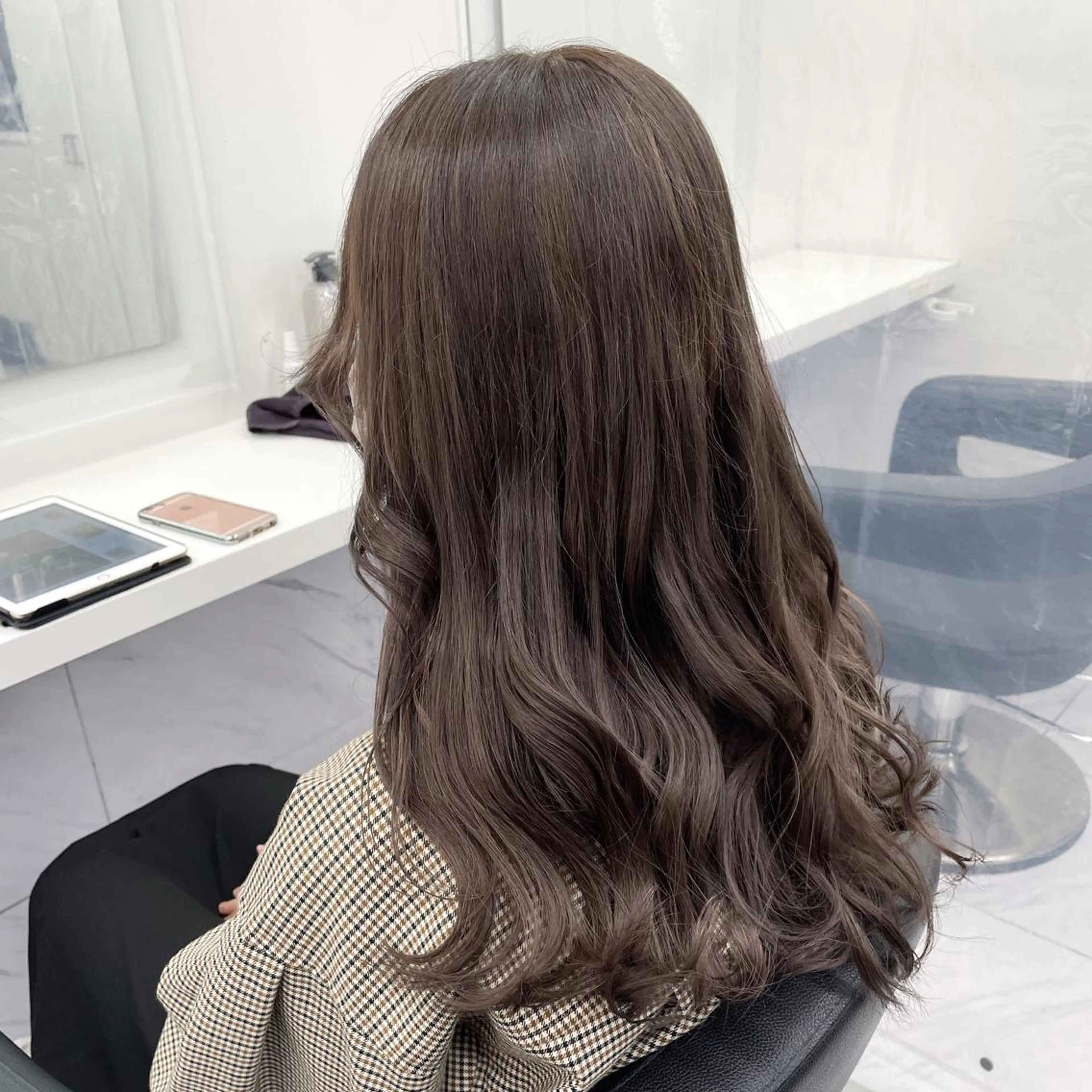 ミディアム カラー パーマ ヘアアレンジ メンズ キッズ ネイル マツエク・マツパ アイブロウ 🦋透明感グレージュ /韓国レイヤー🦋のヘアスタイル