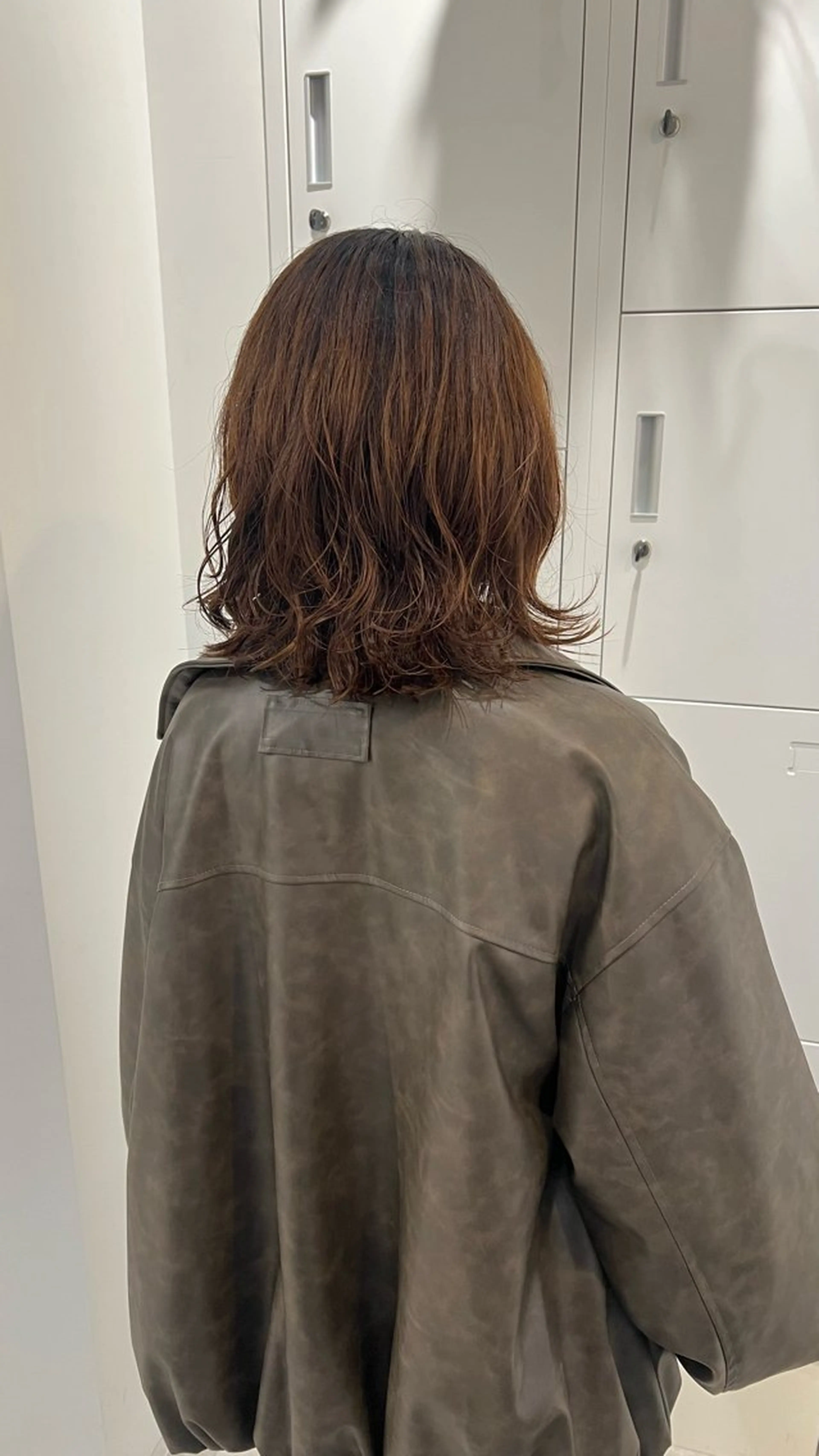 ミディアム パーマ ミディアムパーマ カット パーマ 黒阪 なみのヘアスタイル