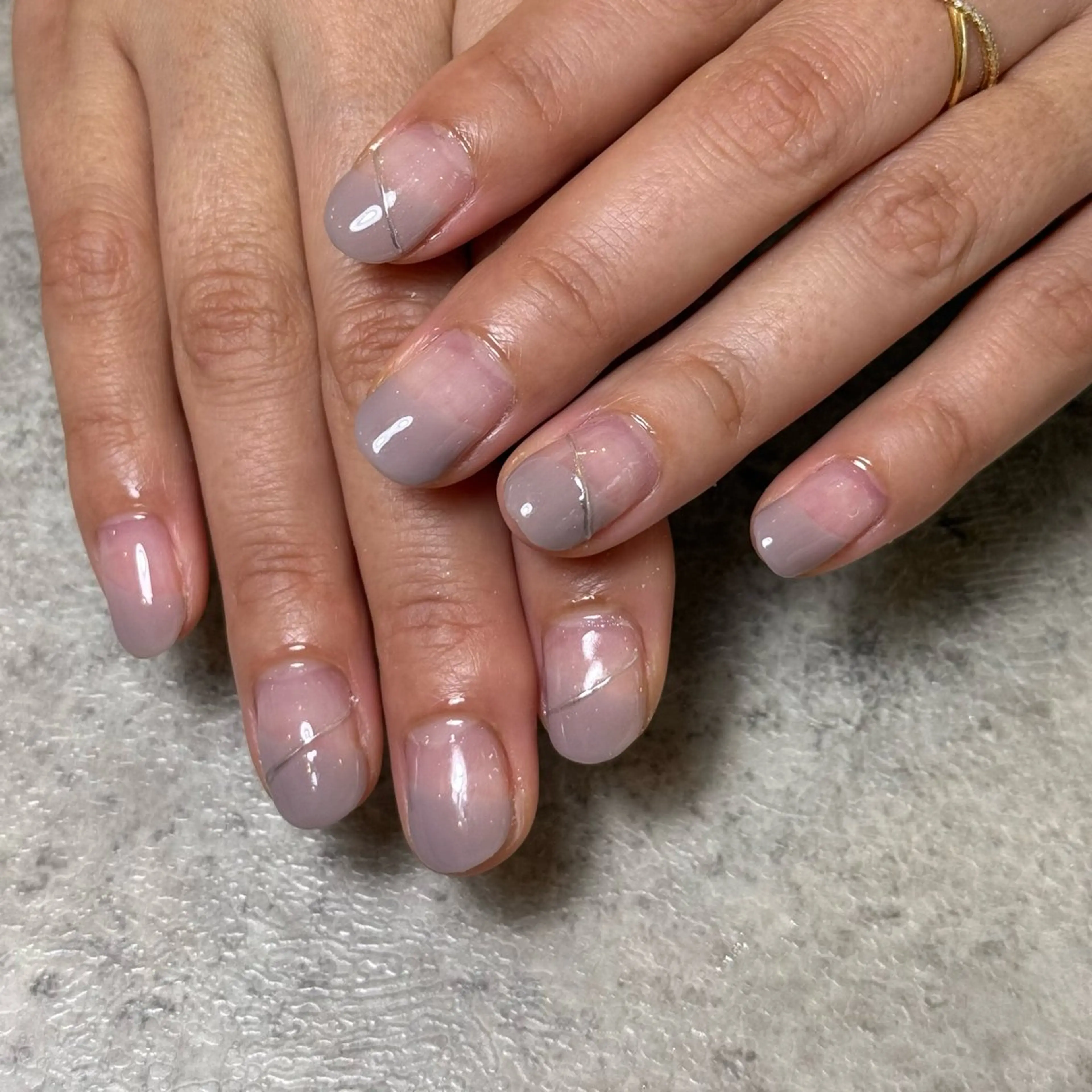 ネイル シルバー withB 池尻大橋のネイルデザイン