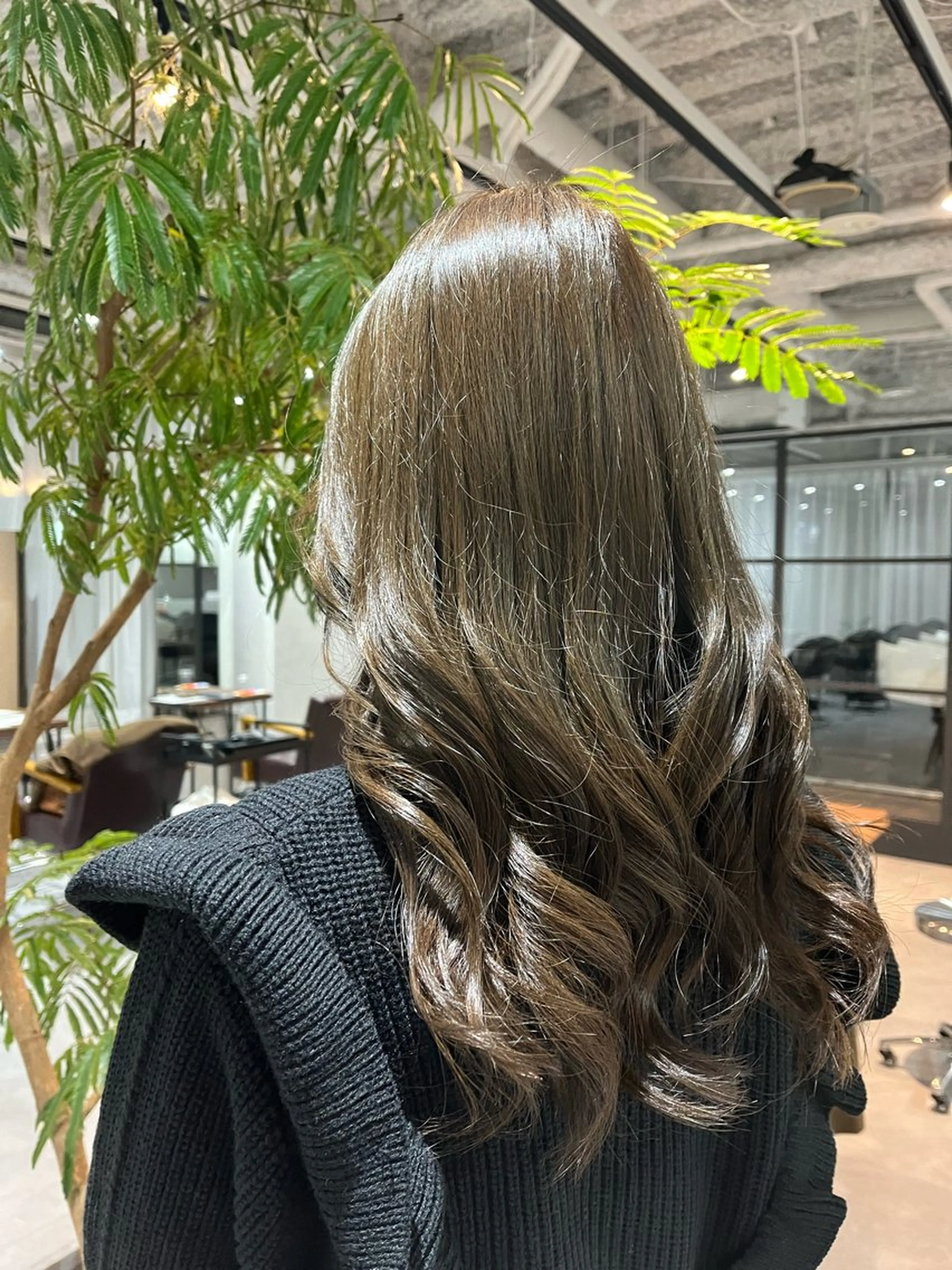 ロング 佐藤 香苗のヘアスタイル