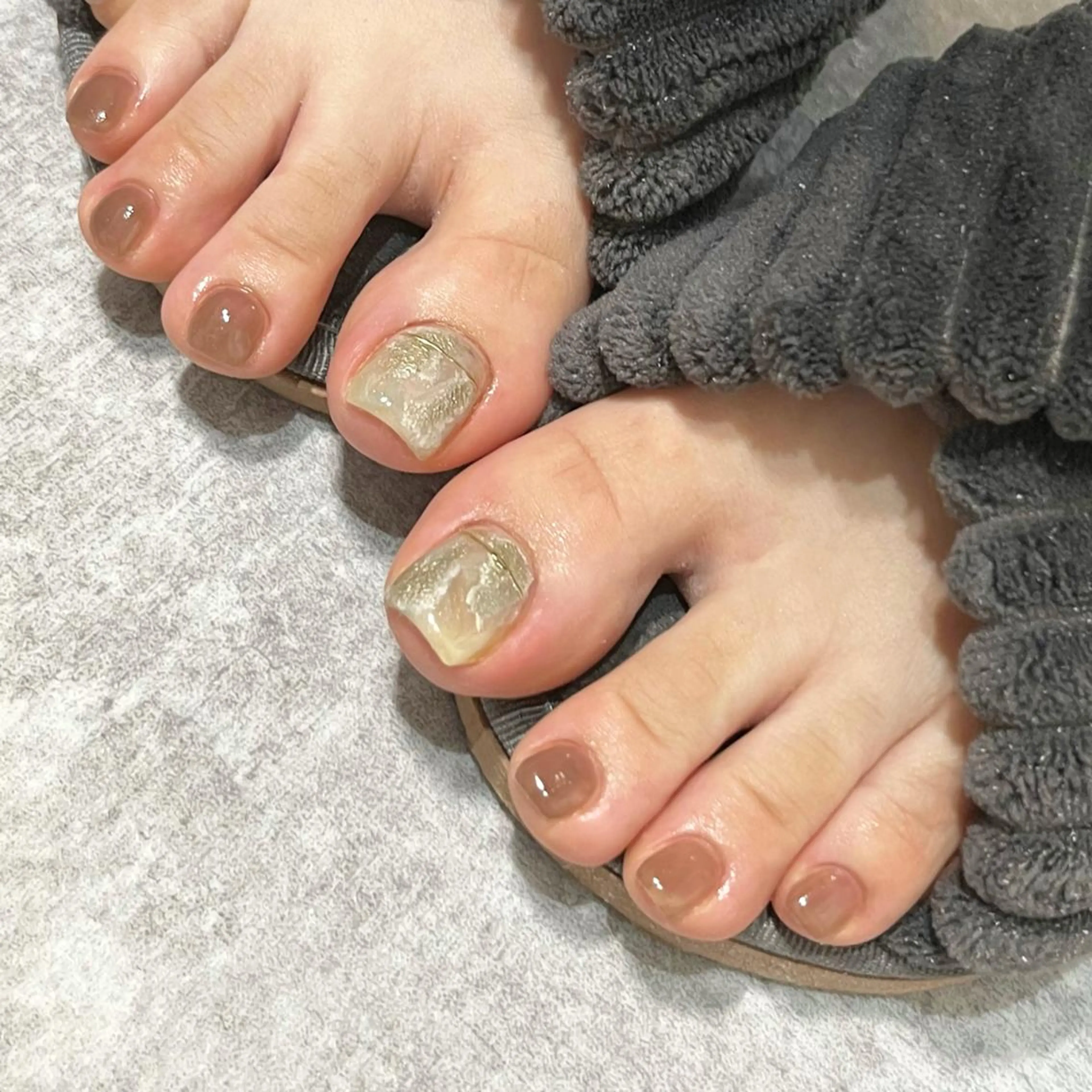 ネイル フットネイル Ray. ちゅるん系ニュアンスのネイルデザイン