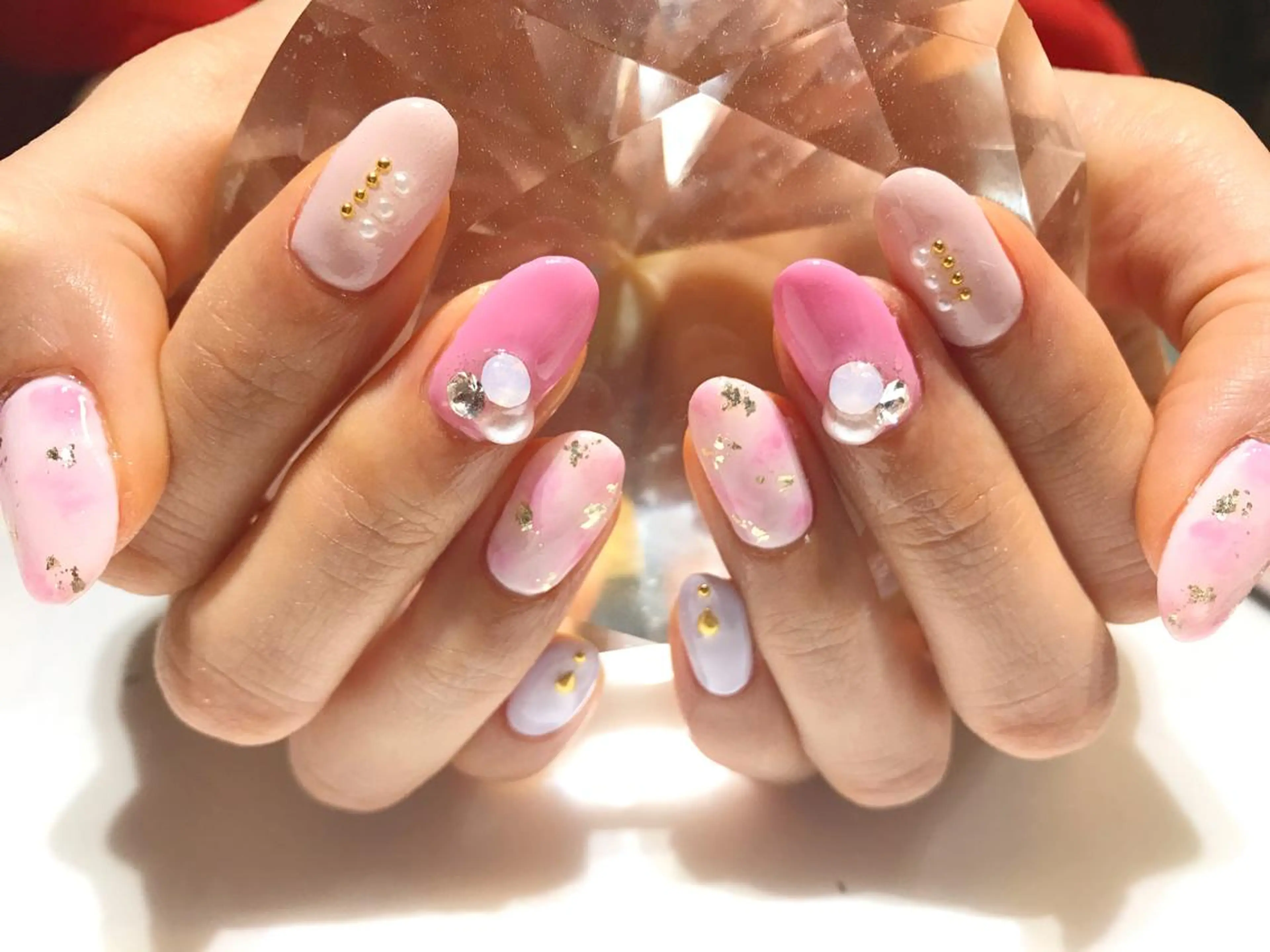 ネイル アートネイル 持ち込み ストーンネイル YUN 💅のネイルデザイン