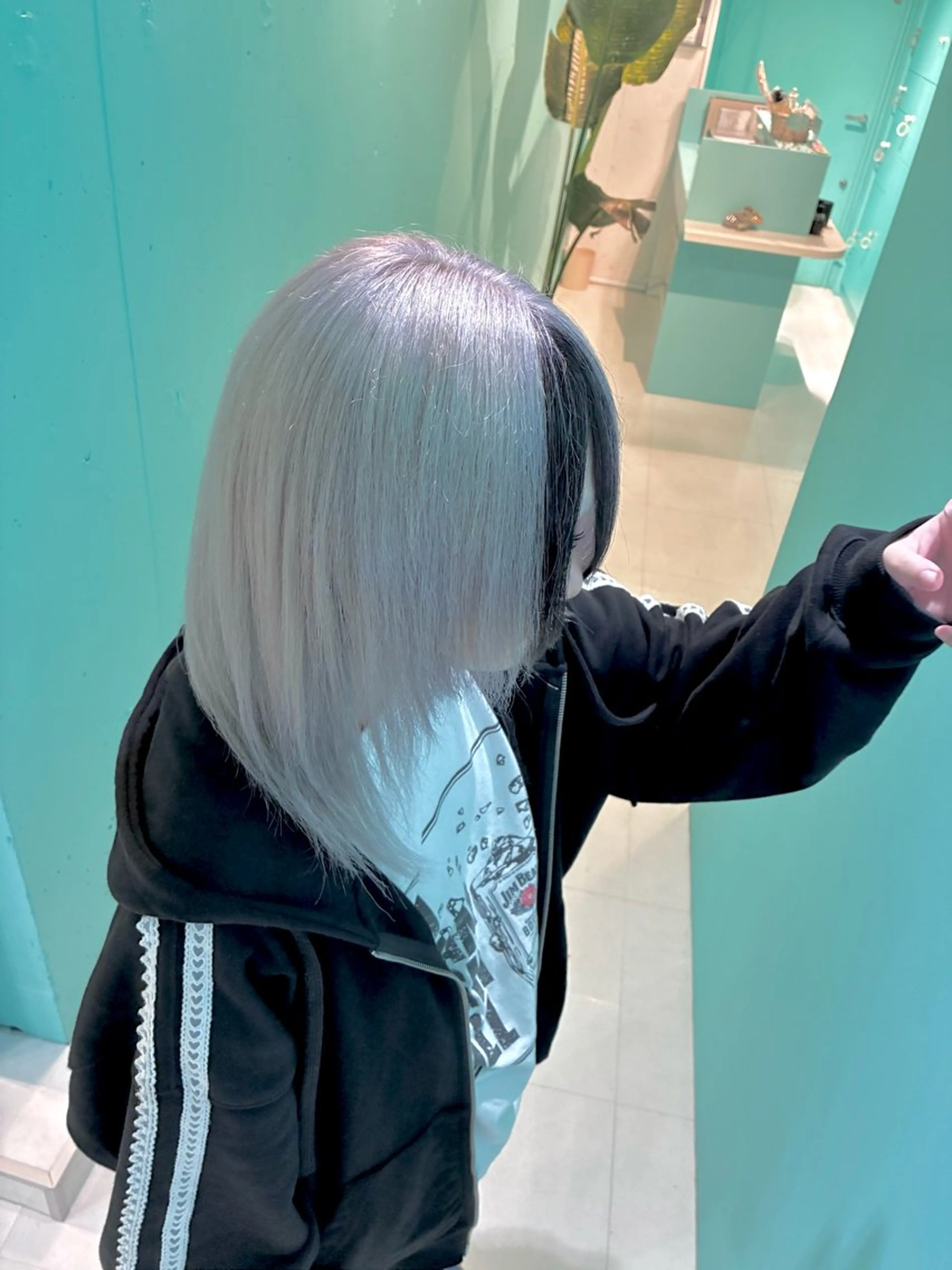 カラー 地雷系/サブカル/ ハイトーン/がーたんのヘアスタイル